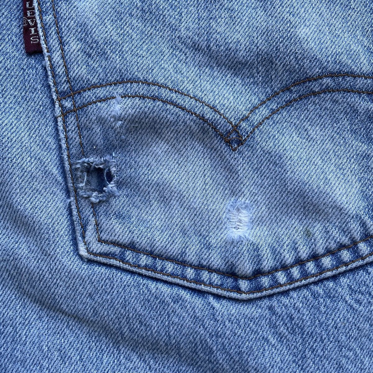 Levi's Vintage Levi’s Big E Distressed Faded Denim Jeans Pants W30 Size US 30 / EU 46 - 13 Thumbnail