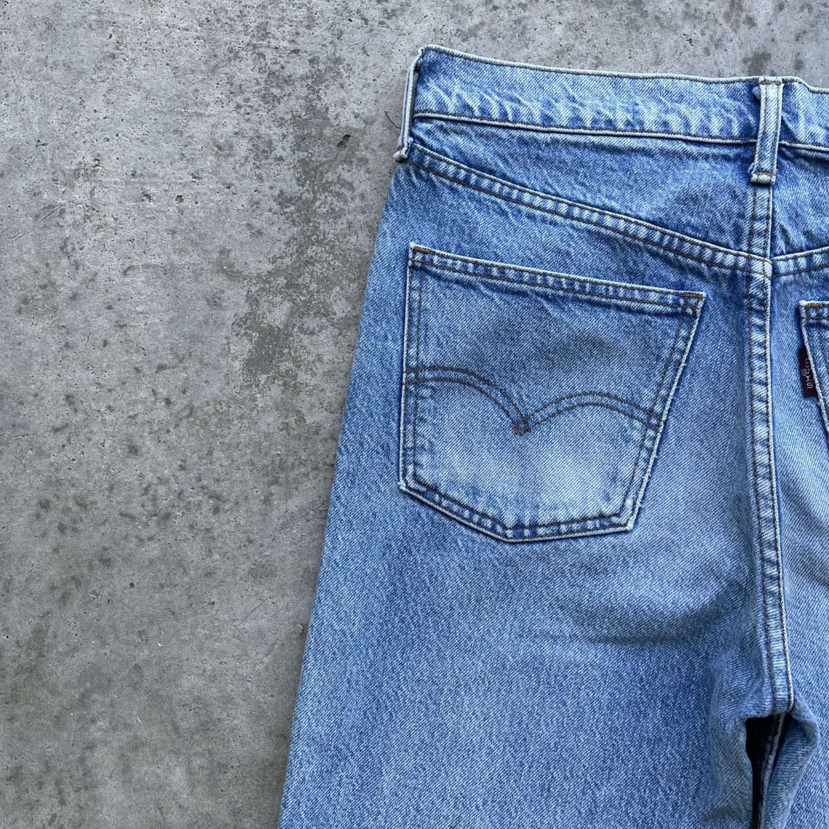 Levi's Vintage Levi’s Big E Distressed Faded Denim Jeans Pants W30 Size US 30 / EU 46 - 16 Thumbnail