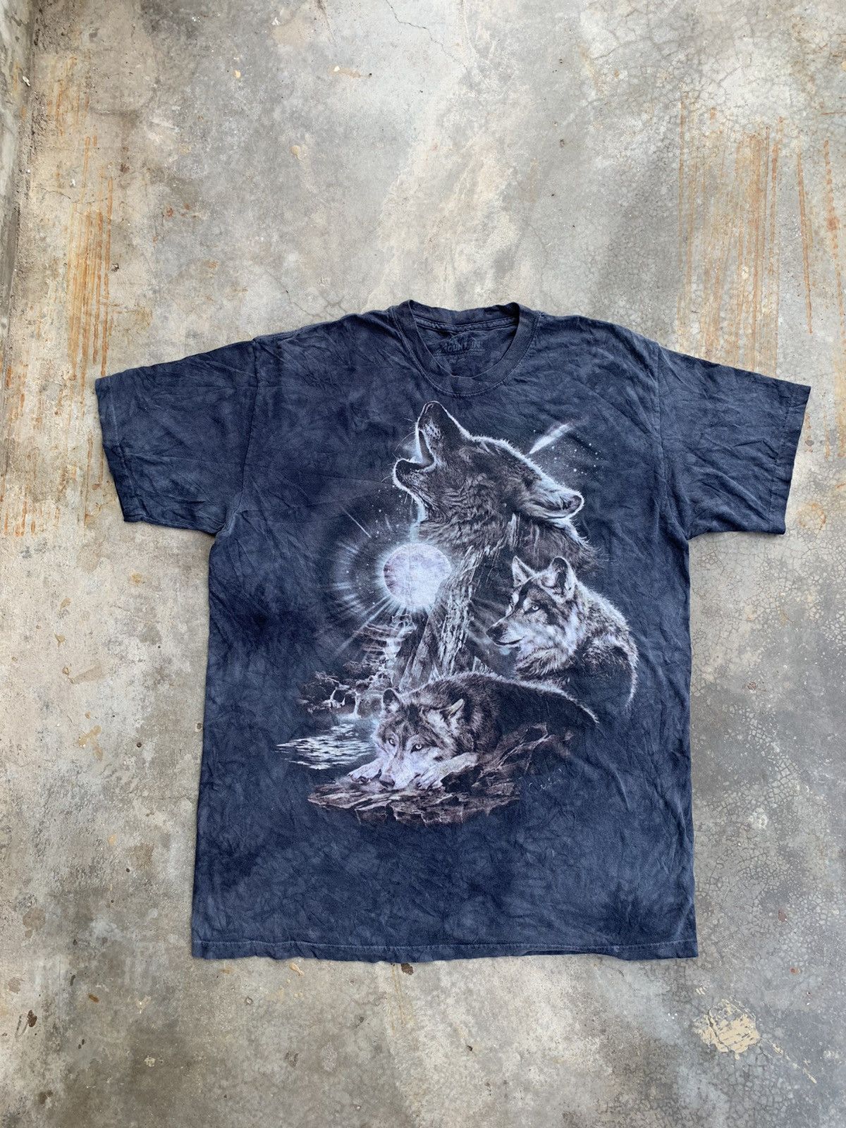 The Mountain Vintage Distressed BarkAtMoon Howling Wolf Tie Dye Tshirt Size US L / EU 52-54 / 3 - 1 Thumbnail