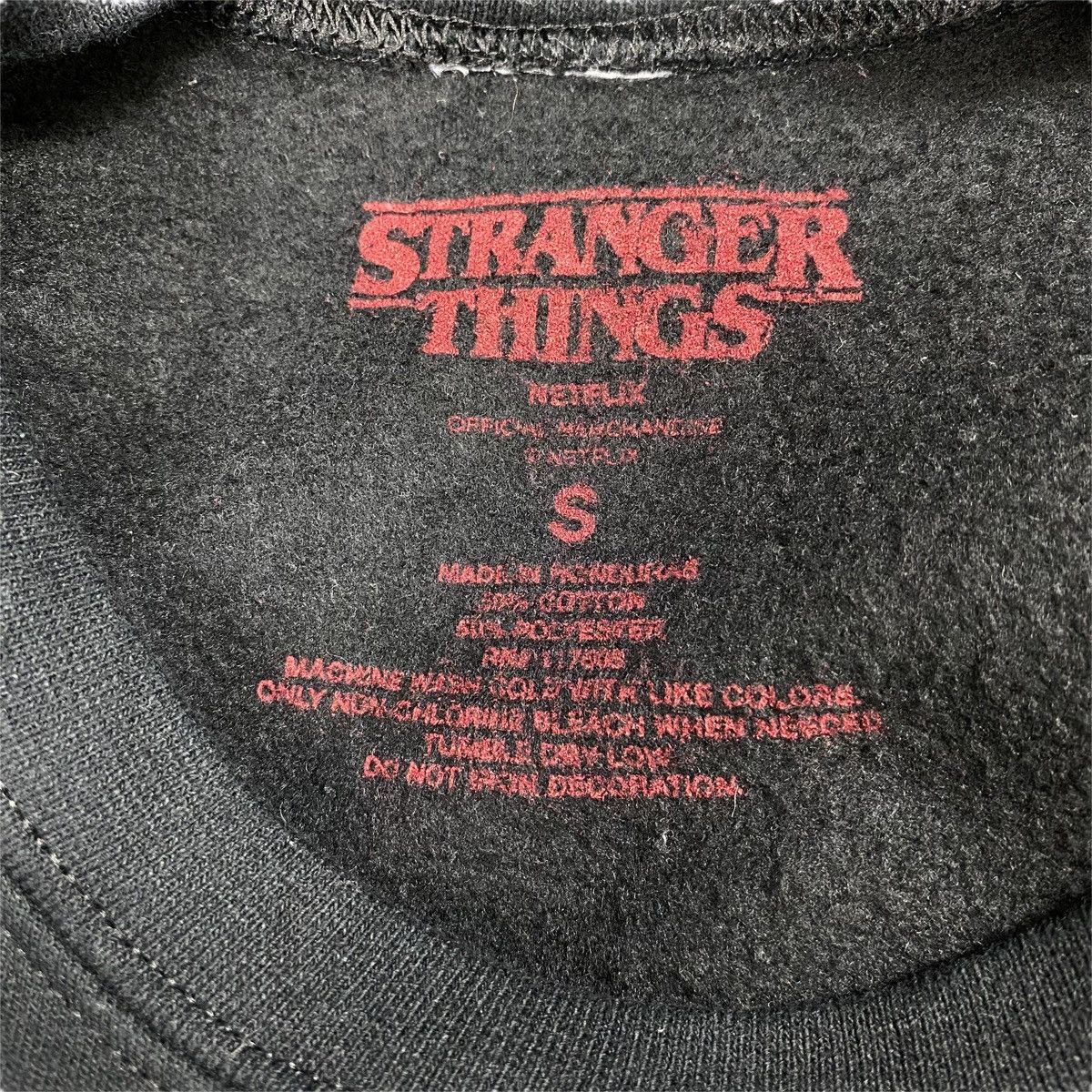 Vintage VINTAGE STRANGER THINGS MOVIE SERIES CREWNECK SWEATSHIRT Size US S / EU 44-46 / 1 - 4 Thumbnail