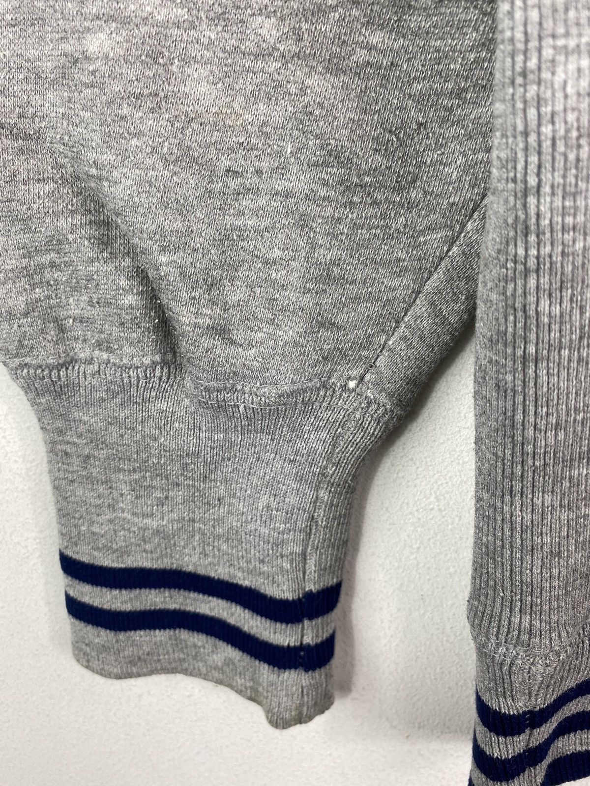 Vintage Vintage 8 BALL Streetwear Reverse Weave Sweatshirt Pullover Size US S / EU 44-46 / 1 - 7 Thumbnail