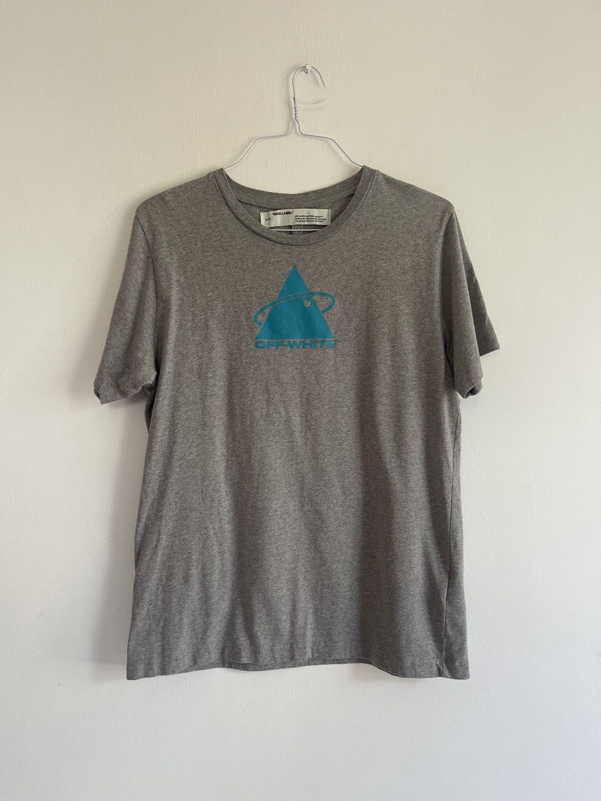 Off-White Off white triangle Logo TEE Size US M / EU 48-50 / 2 - 7 Thumbnail