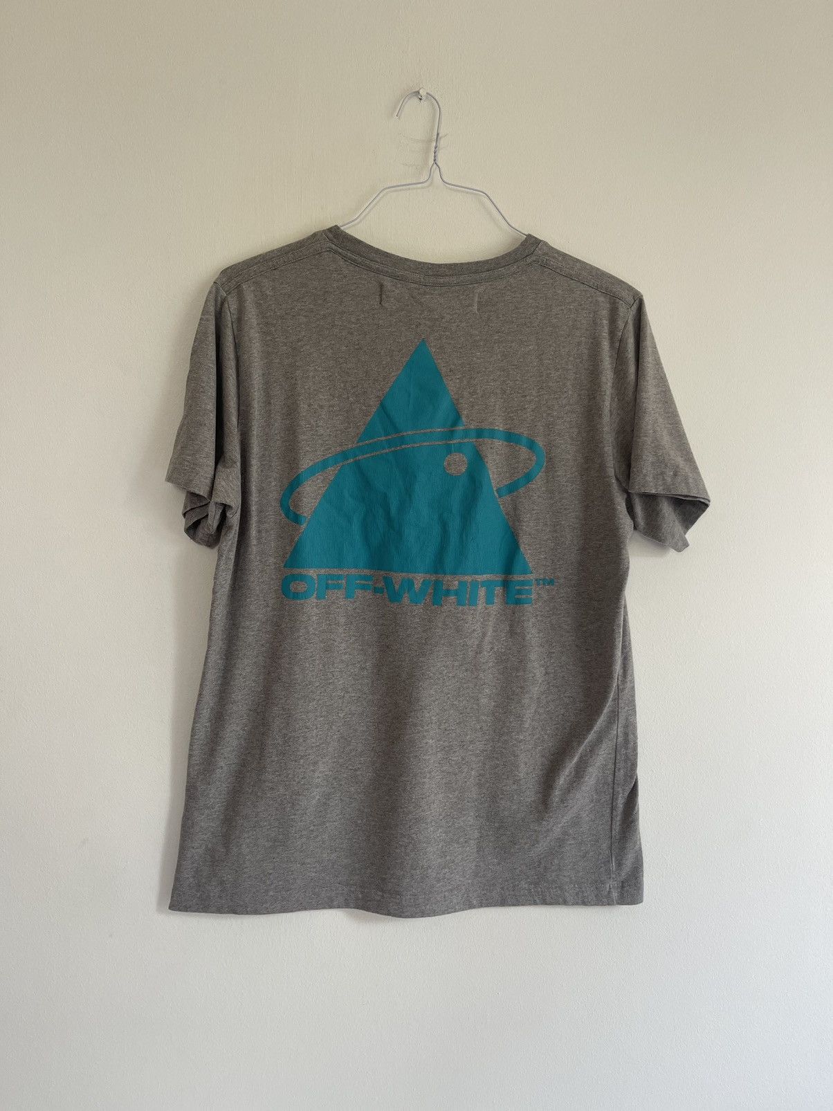 Off-White Off white triangle Logo TEE Size US M / EU 48-50 / 2 - 2 Thumbnail