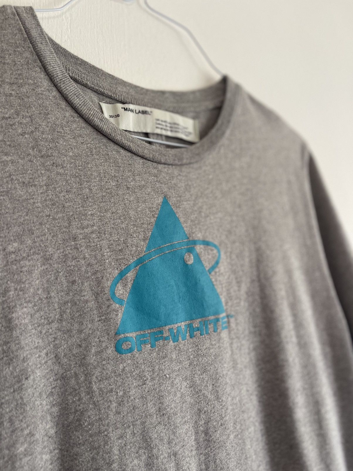 Off-White Off white triangle Logo TEE Size US M / EU 48-50 / 2 - 8 Thumbnail