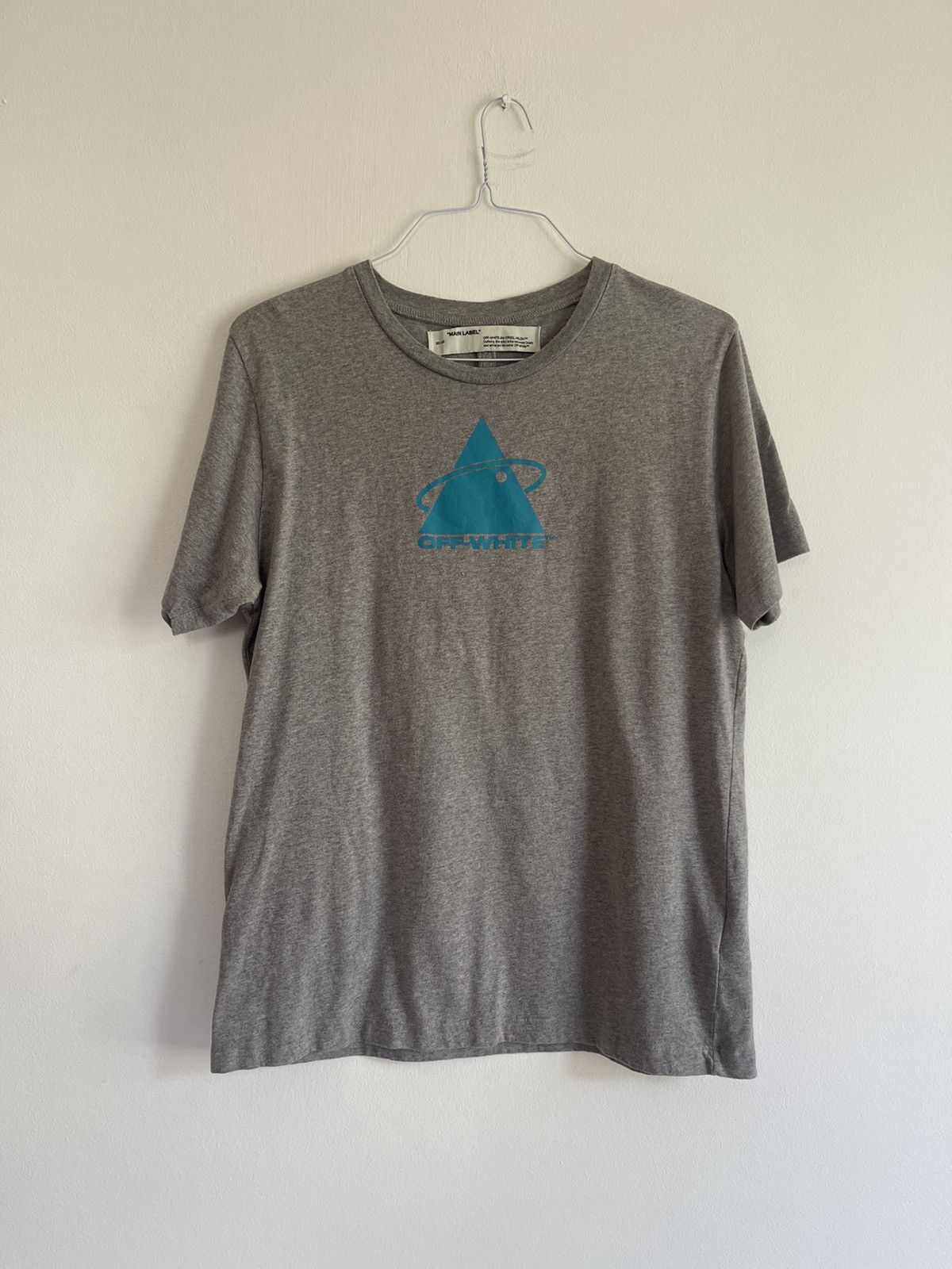 Off-White Off white triangle Logo TEE Size US M / EU 48-50 / 2 - 1 Thumbnail