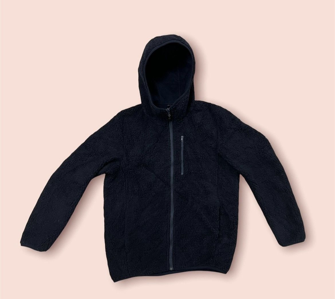 Japanese Brand × Jun Takahashi UNIQLO FLUFFY FLEECE HOODED JACKET Size US S / EU 44-46 / 1 - 3 Thumbnail