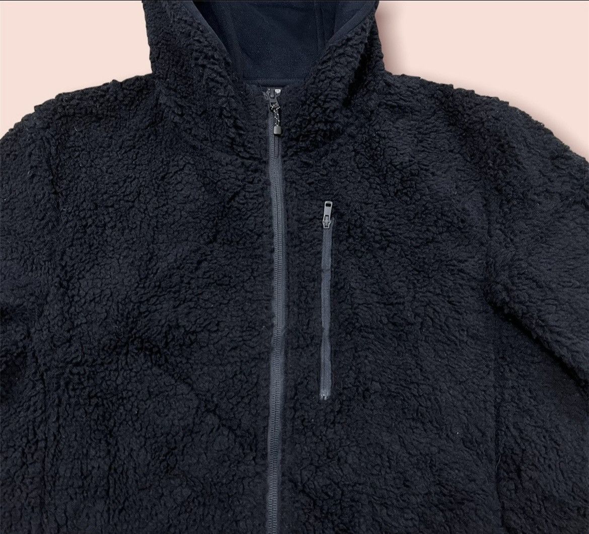 Japanese Brand × Jun Takahashi UNIQLO FLUFFY FLEECE HOODED JACKET Size US S / EU 44-46 / 1 - 9 Thumbnail