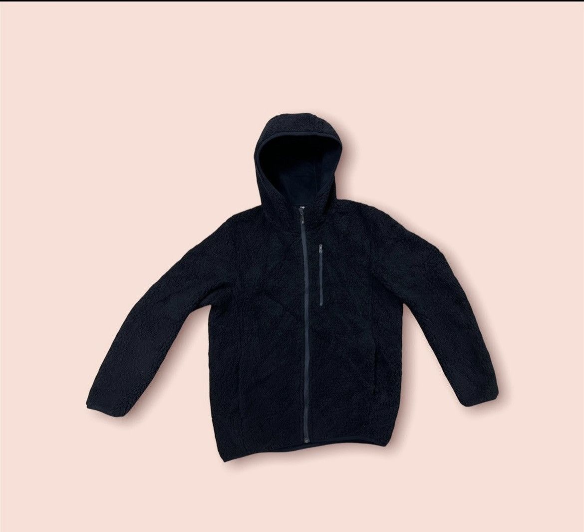 Japanese Brand × Jun Takahashi UNIQLO FLUFFY FLEECE HOODED JACKET Size US S / EU 44-46 / 1 - 1 Thumbnail