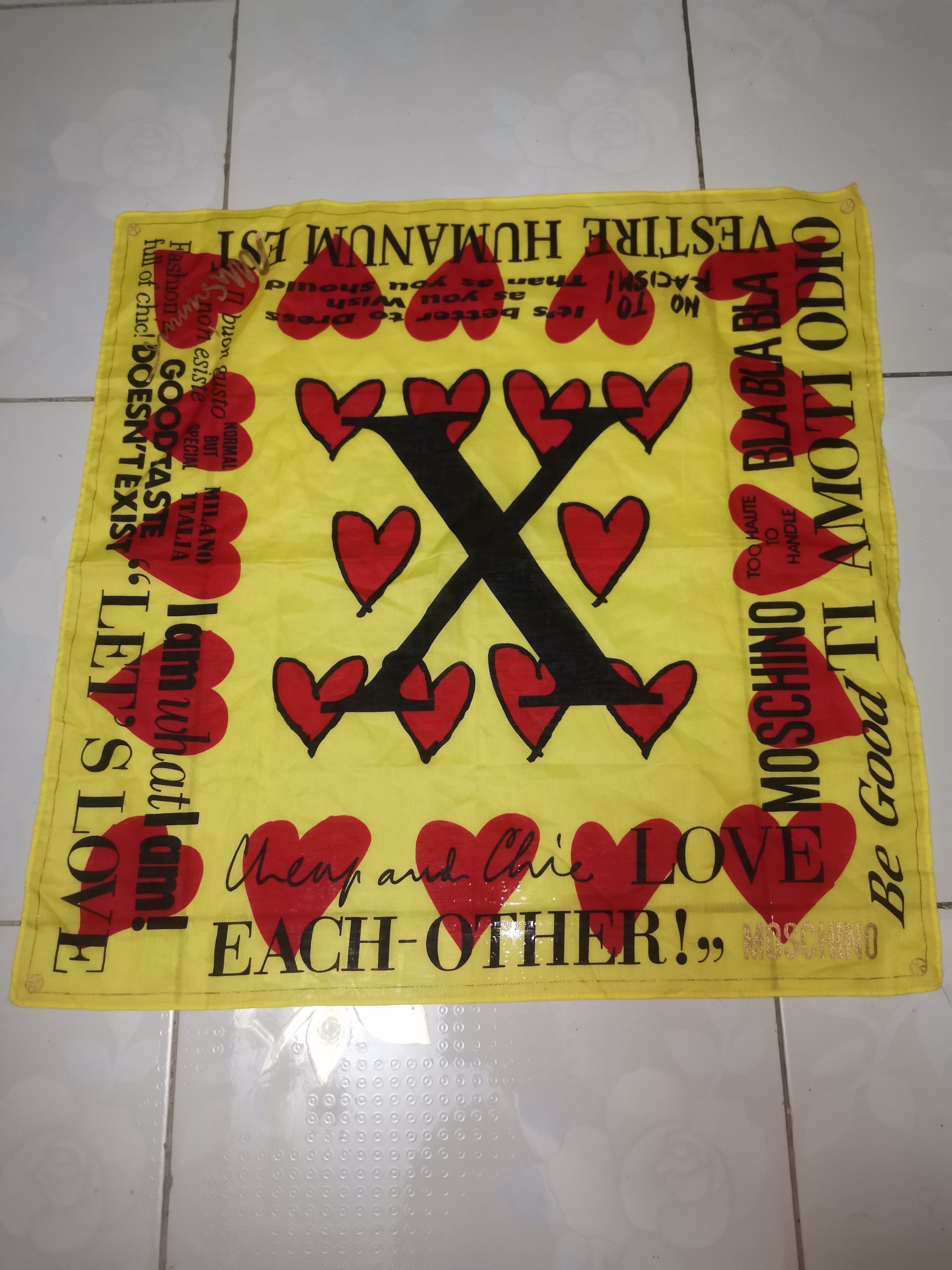 Moschino Moschino Handkerchief / Bandana/ Neckerchief Size ONE SIZE - 1 Thumbnail