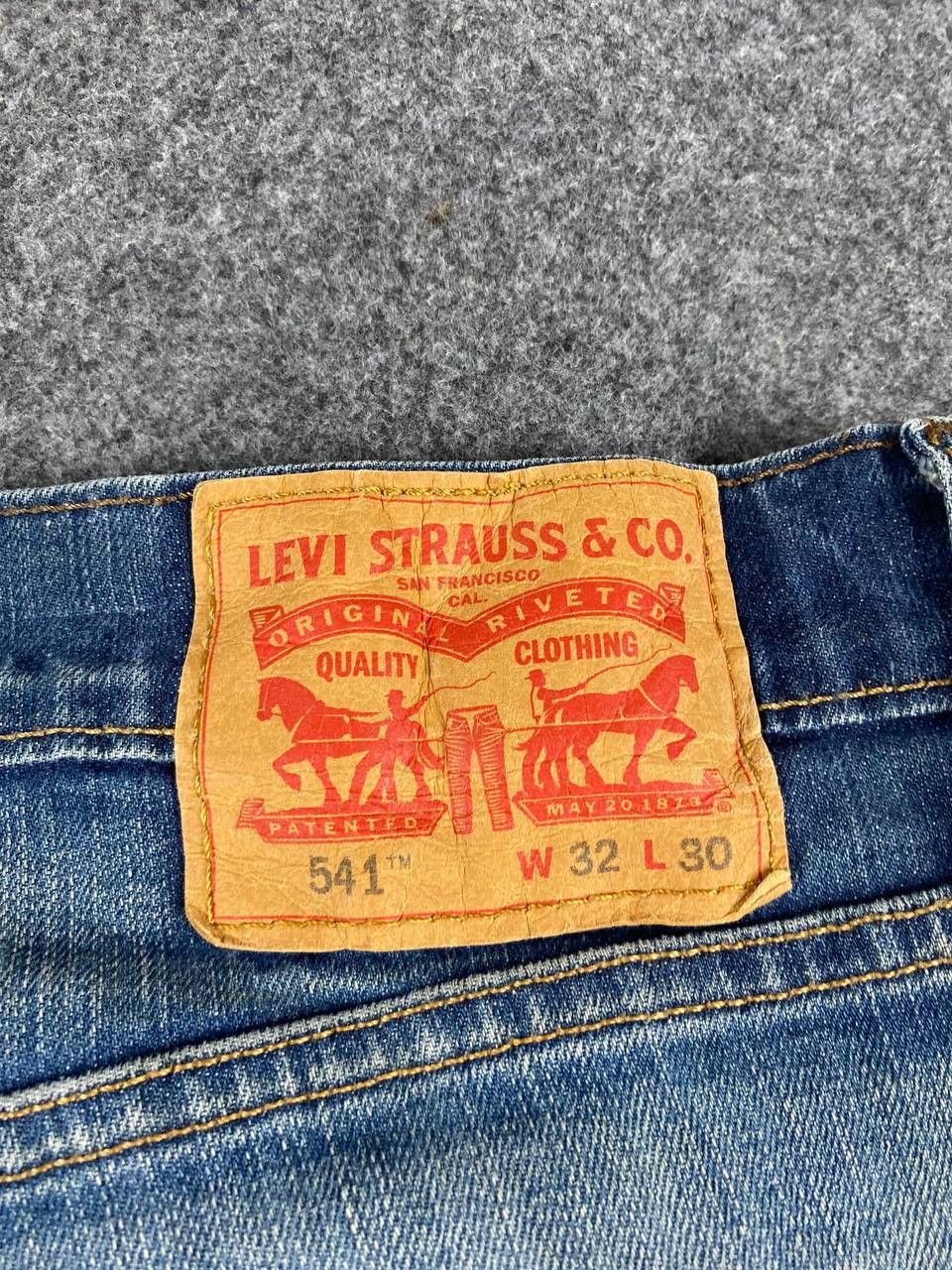 Levi's levis 541 athletic fit distressed denim Size US 35 - 6 Thumbnail