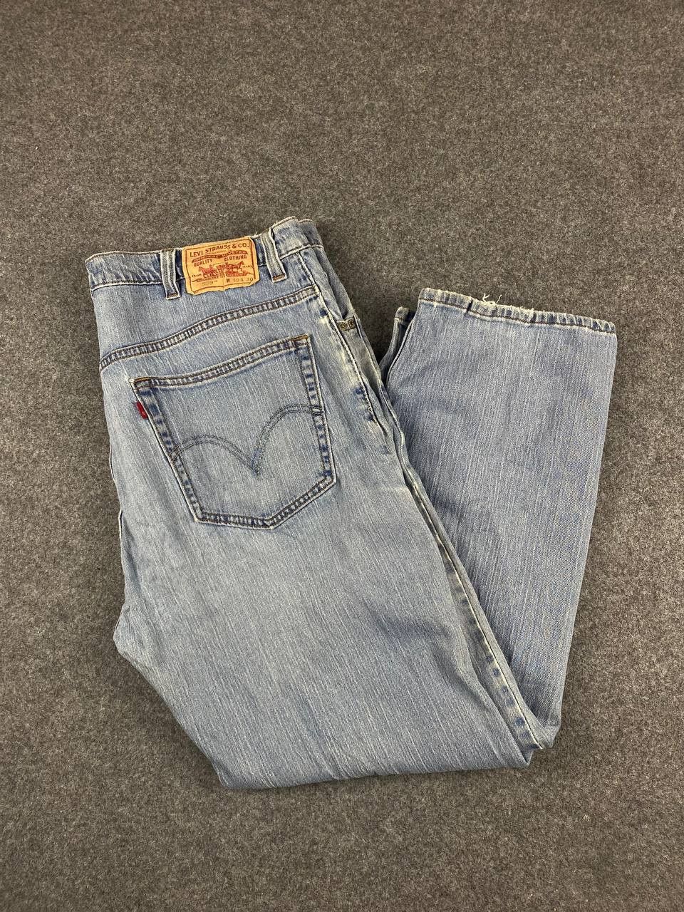 Levi's vintage levis 559 relaxed straight distressed denim Size US 42 / EU 58 - 2 Thumbnail