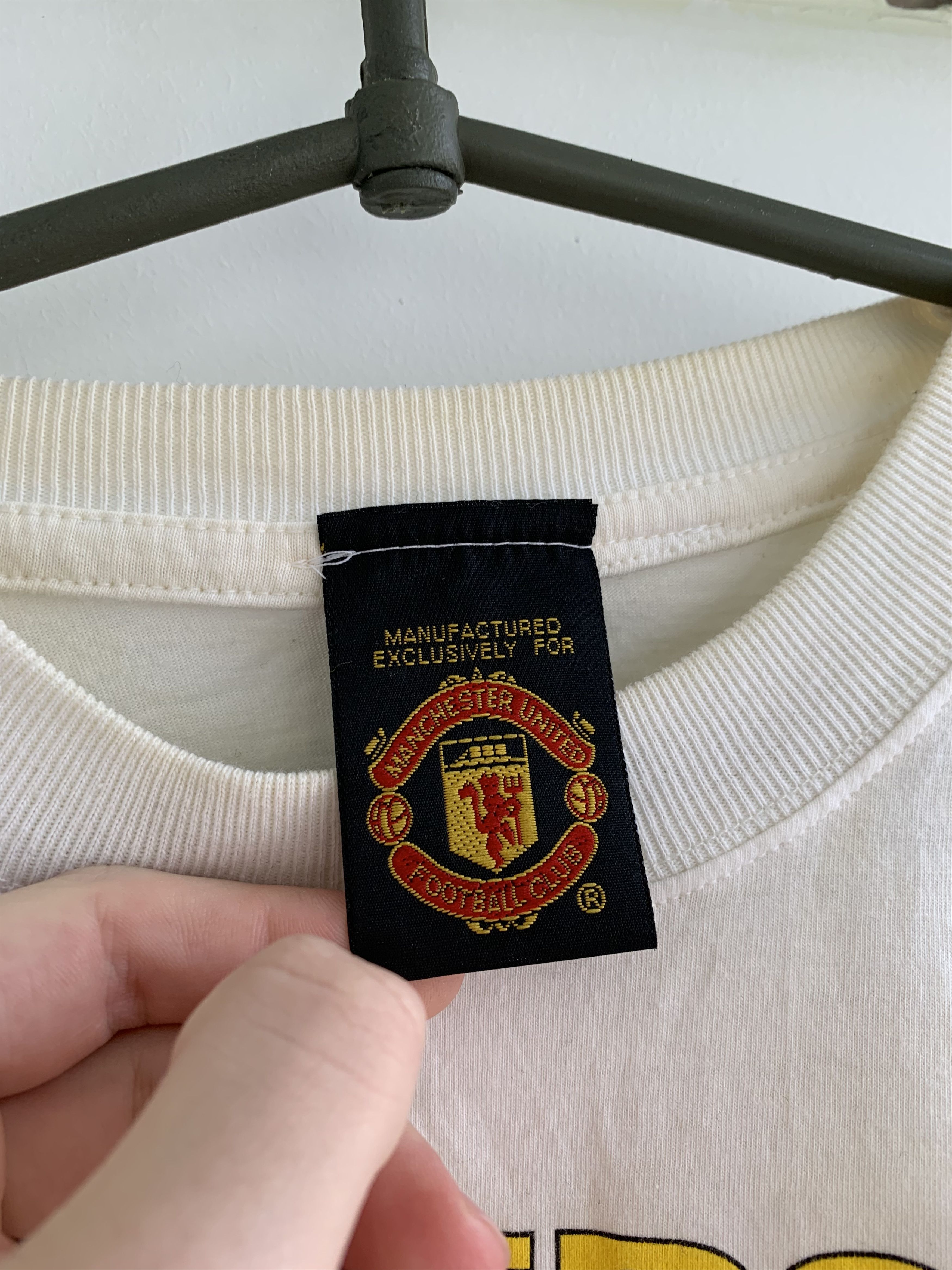 Vintage Vintage Manchester United 1996 Champions t shirt Size US XL / EU 56 / 4 - 2 Thumbnail