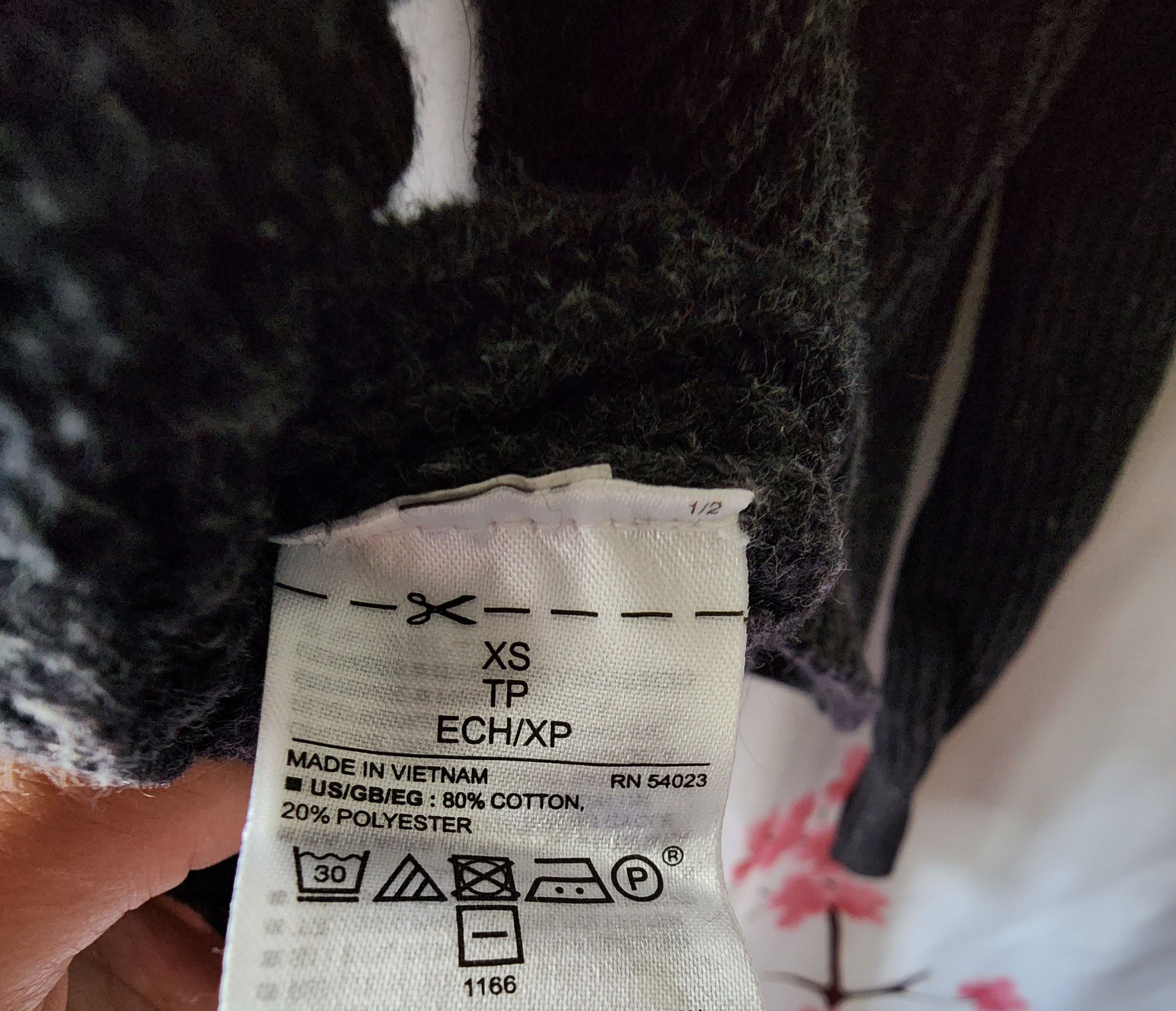 Gap Women's GAP True Black Cardigan Sweater Size XS Size XS / US 0-2 / IT 36-38 - 4 Thumbnail