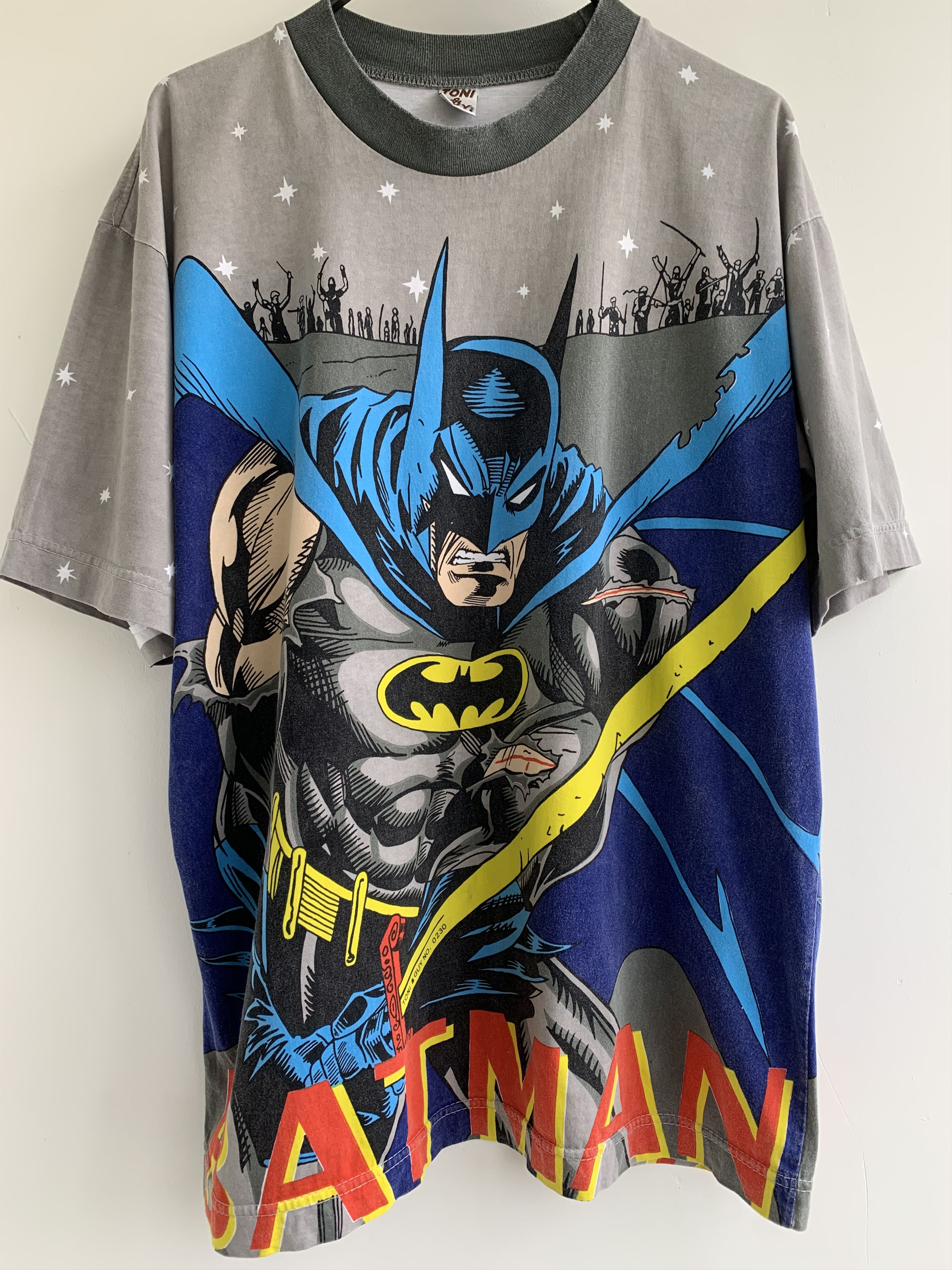 DC Comics Vintage Batman t shirt over print Size US XL / EU 56 / 4 - 2 Thumbnail