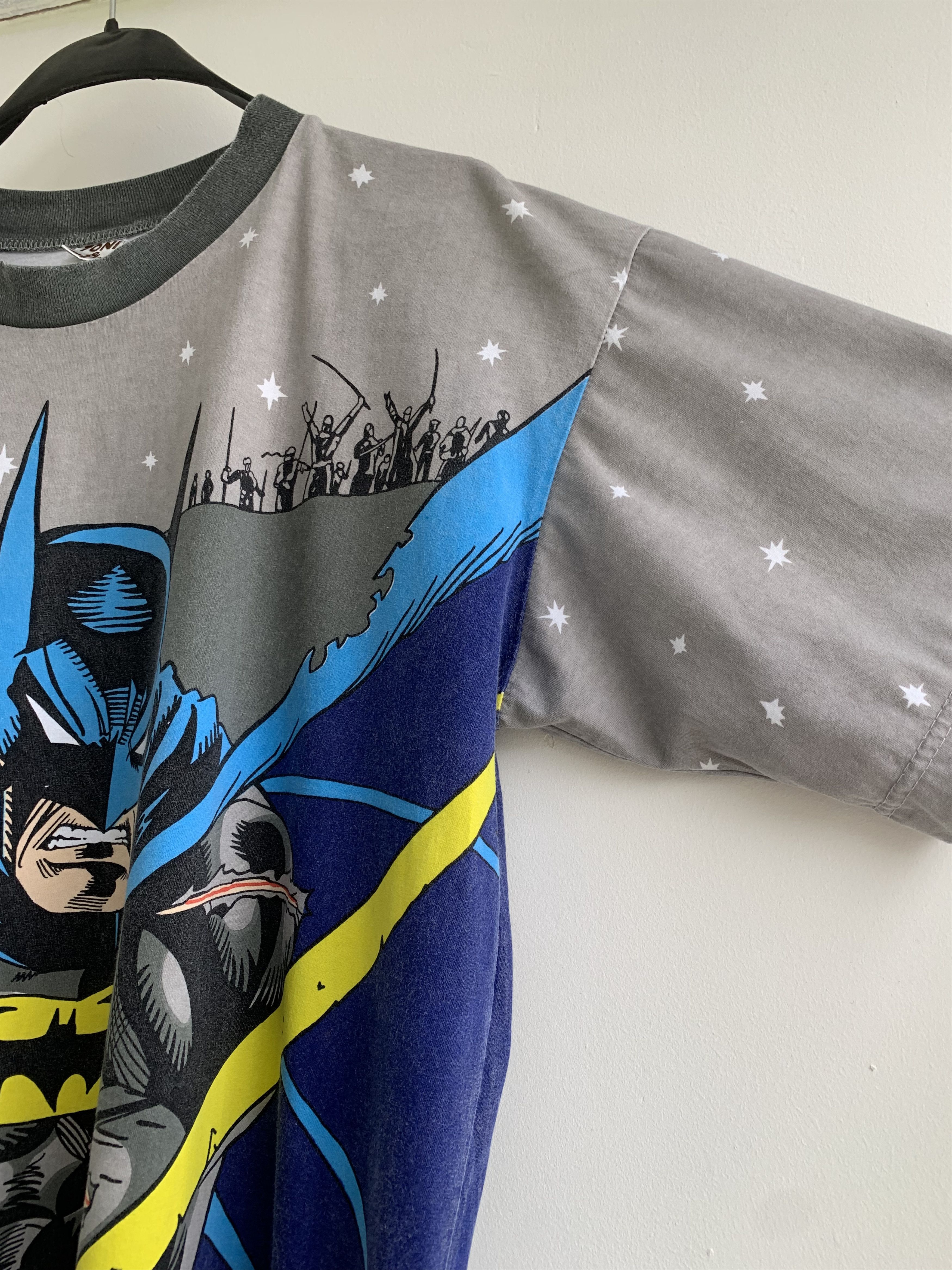 DC Comics Vintage Batman t shirt over print Size US XL / EU 56 / 4 - 6 Thumbnail