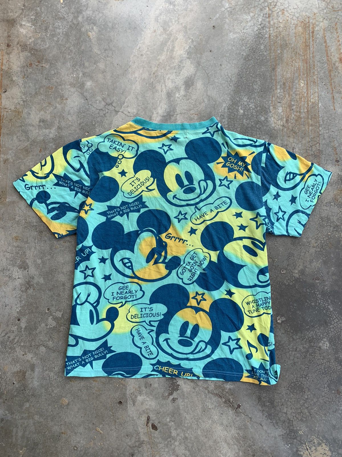 Vintage Disney Mickey Mouse Full Print Tshirt