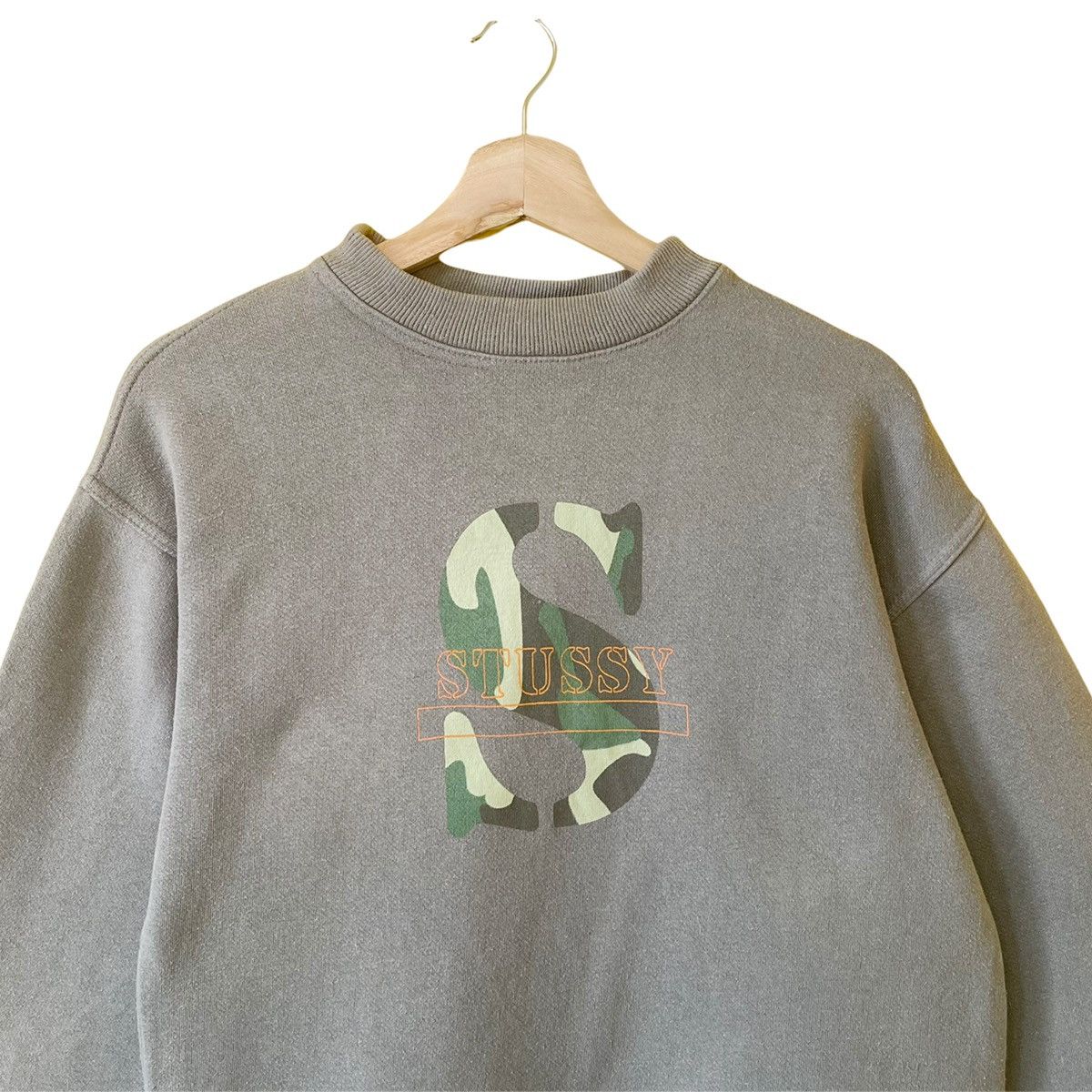 Stussy 90s Stussy Camo Big Logo Pullover Crewneck Sweatshirt Size S Size US S / EU 44-46 / 1 - 4 Thumbnail