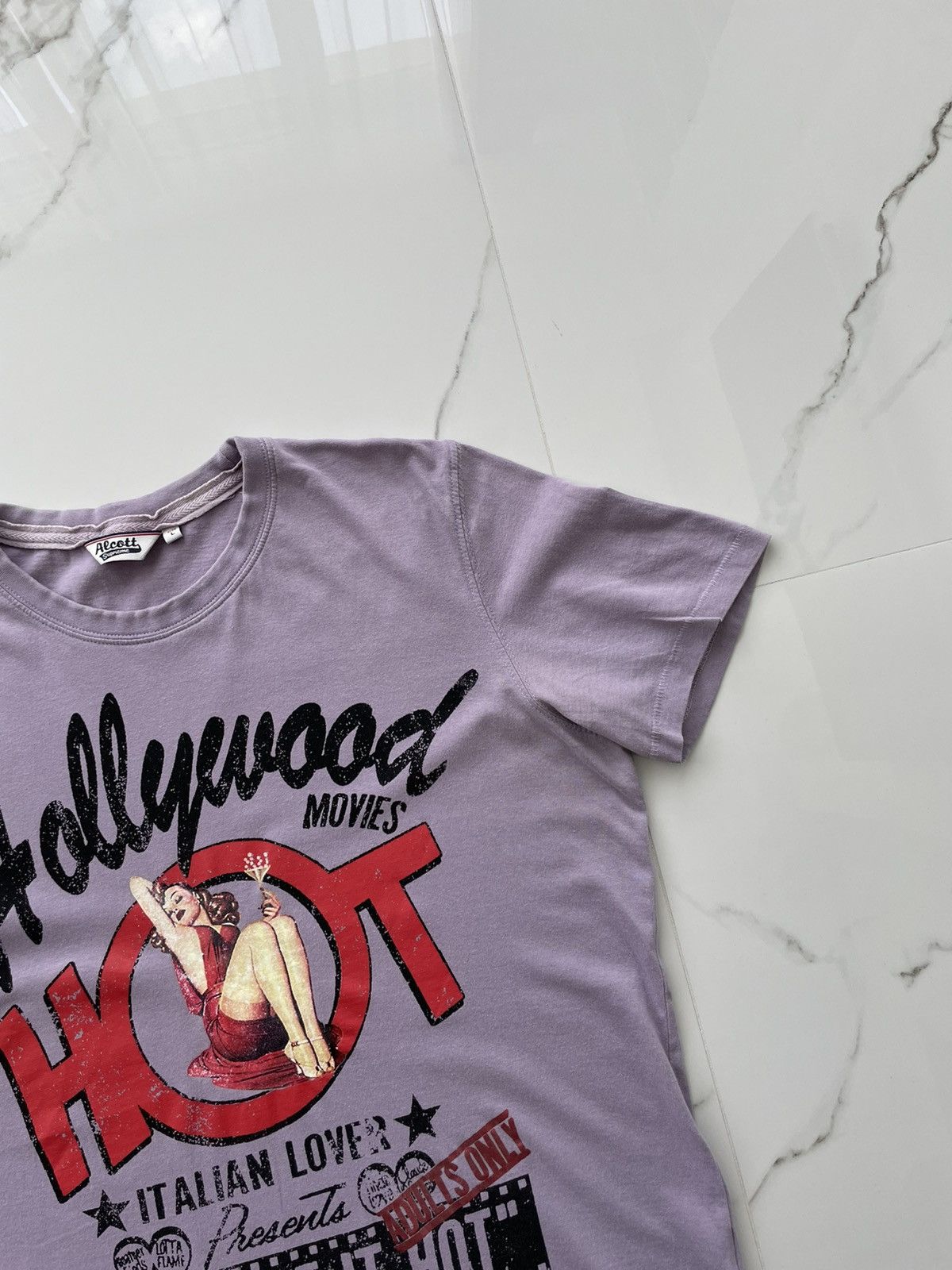 Vintage Vintage “Some Like it Hot” Marilyn Monroe Tee Shirt Size M Size US M / EU 48-50 / 2 - 4 Thumbnail