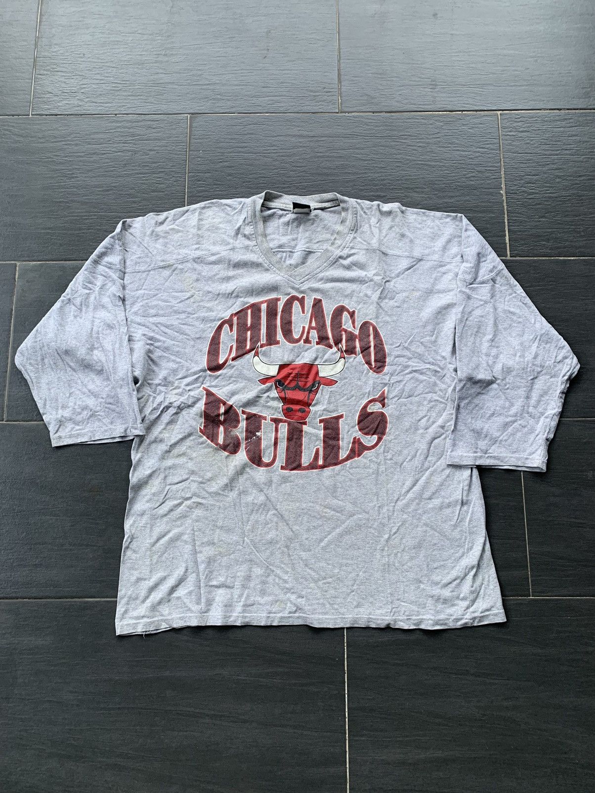 NBA Vintage Starter Chicago Bulls 3 Quarter T- Shirt Size US XL / EU 56 / 4 - 1 Thumbnail