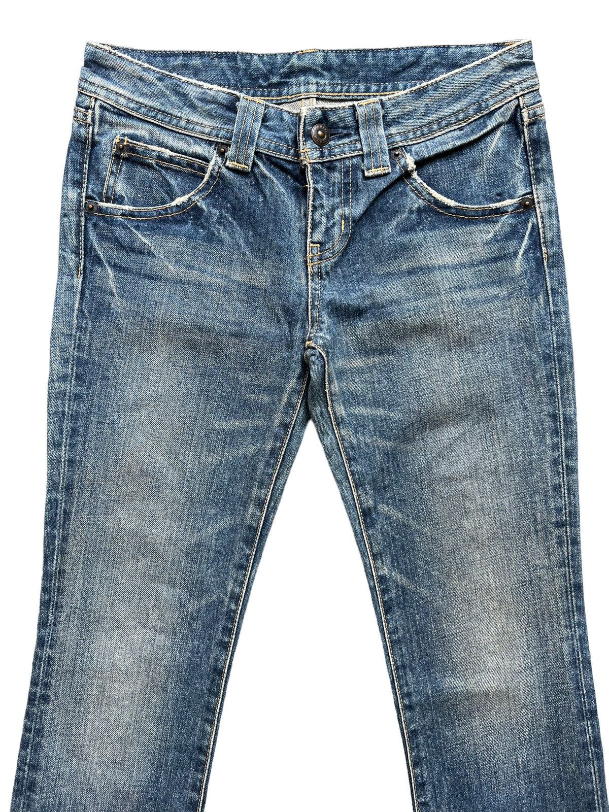 Japanese Brand Japanese Faded Distressed Denim Flare Jeans 28x32 Size 28" / US 6 / IT 42 - 4 Thumbnail