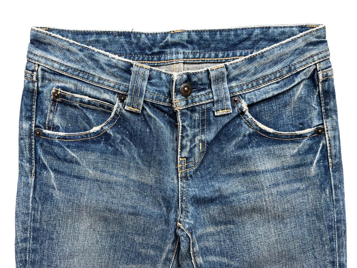 Japanese Brand Japanese Faded Distressed Denim Flare Jeans 28x32 Size 28" / US 6 / IT 42 - 8 Thumbnail