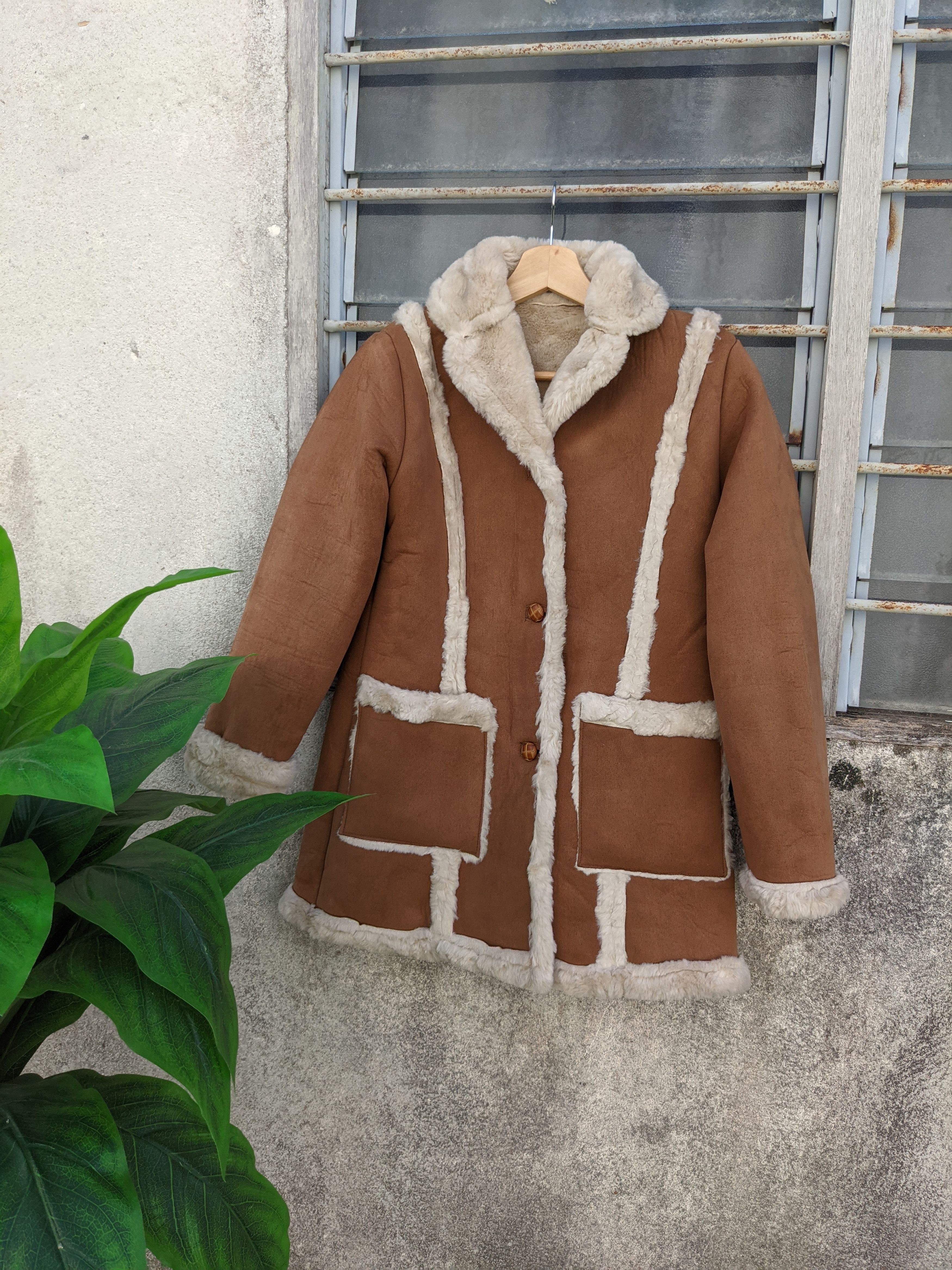 Image of Vintage Phillkington Shearling Sherpa Jacket in Brown, Women's