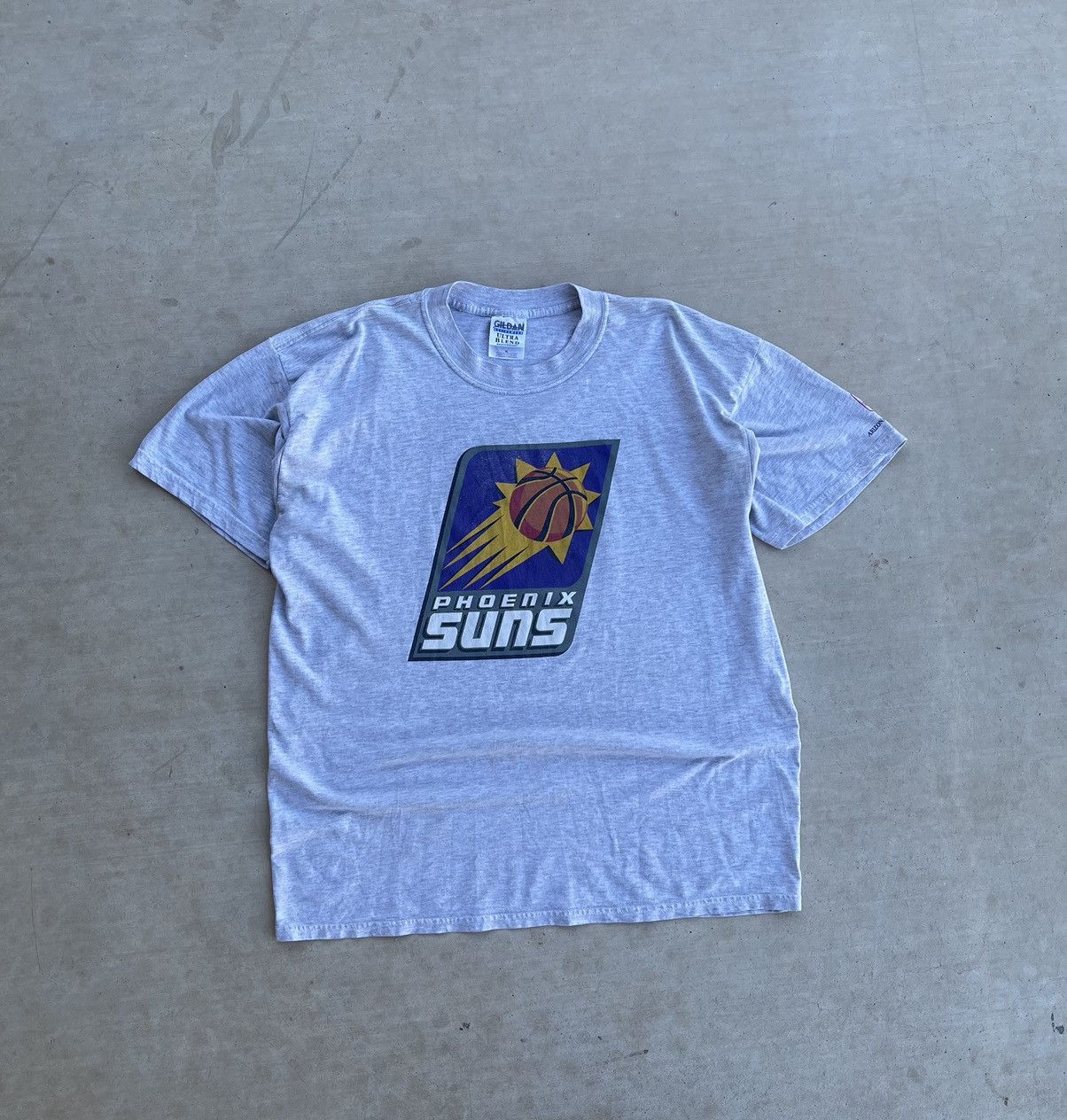 Nike Vintage Early 2000’s Phoenix Suns Basketball T Shirt Size XL Size US XL / EU 56 / 4 - 2 Preview