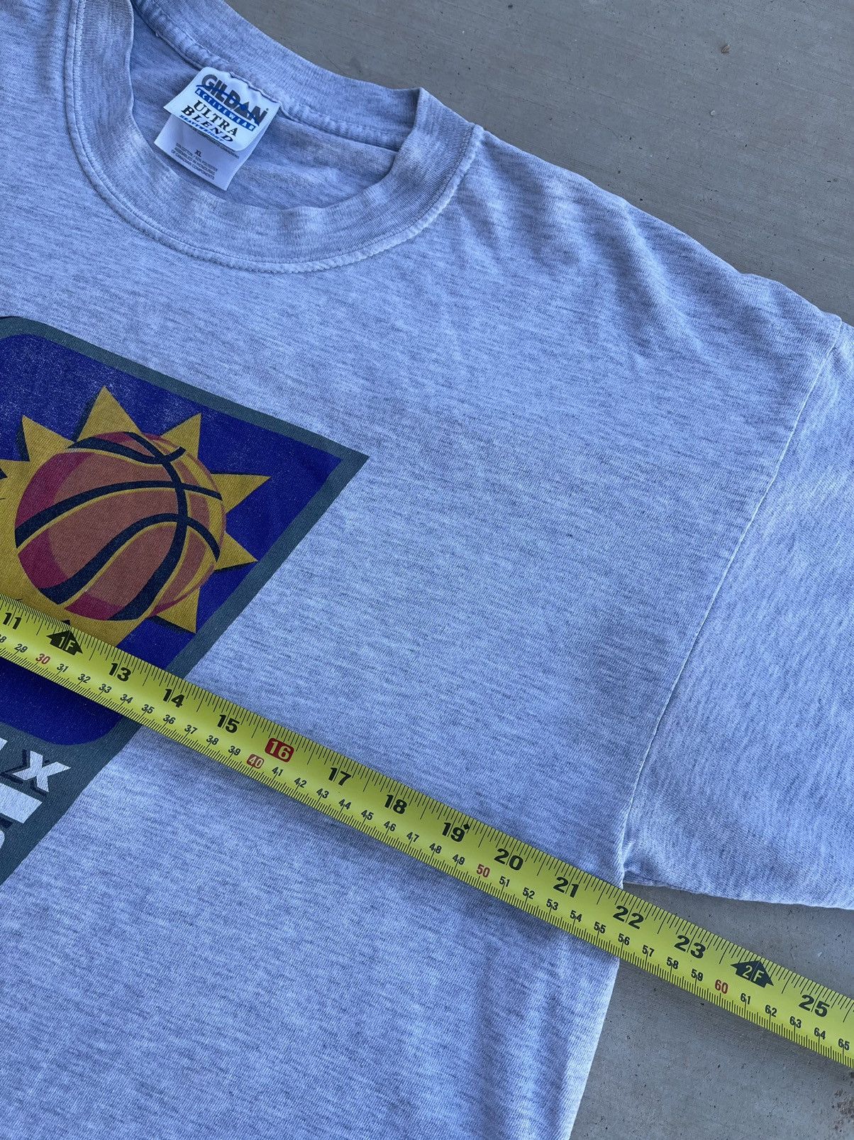 Nike Vintage Early 2000’s Phoenix Suns Basketball T Shirt Size XL Size US XL / EU 56 / 4 - 10 Preview