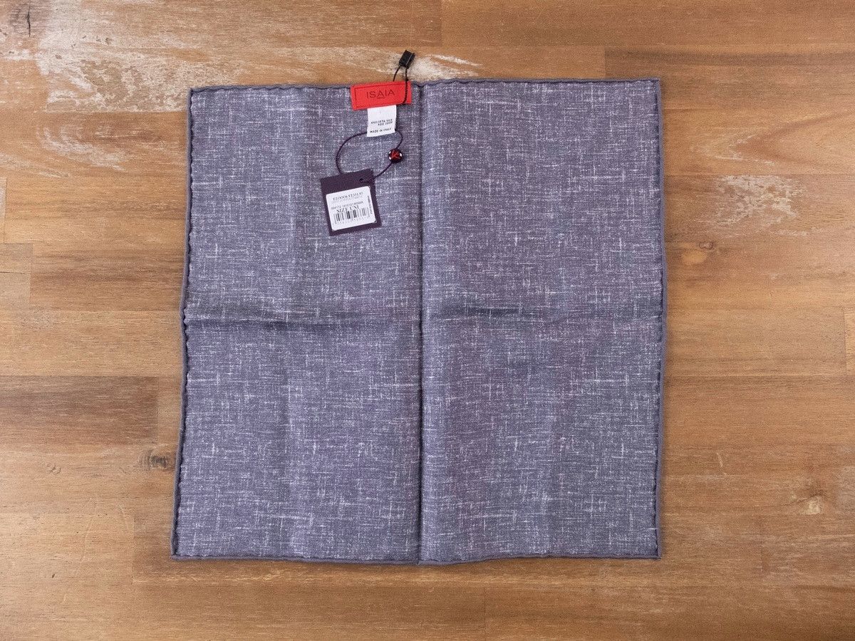 Isaia ISAIA Napoli navy blue floral silk pocket square authentic Size ONE SIZE - 3 Thumbnail