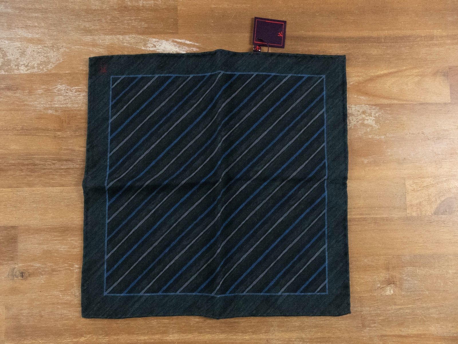 Isaia ISAIA green diagonal striped wool pocket square authentic Size ONE SIZE - 1 Thumbnail