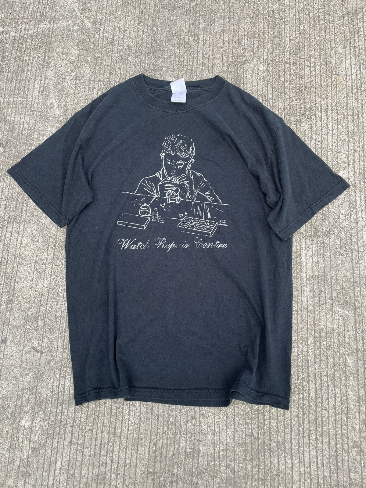 Gildan × Vintage Vintage Watch Repair Centre Black T-shirt Size US L / EU 52-54 / 3 - 2 Thumbnail