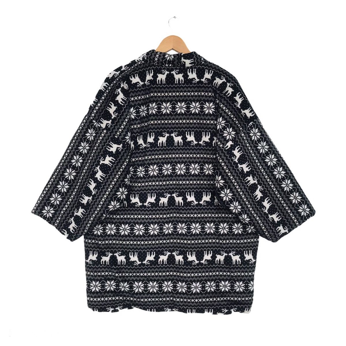 Japanese Brand Yoichi Japanese exclusive kimono Full print deer navajo art Size US L / EU 52-54 / 3 - 4 Thumbnail