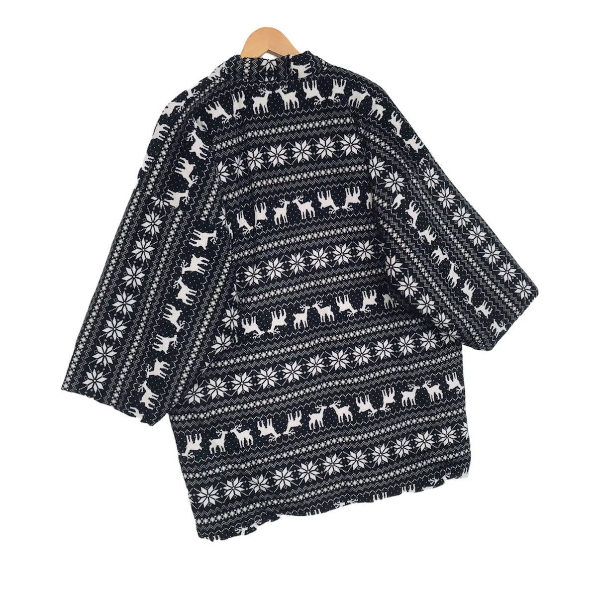 Japanese Brand Yoichi Japanese exclusive kimono Full print deer navajo art Size US L / EU 52-54 / 3 - 5 Thumbnail