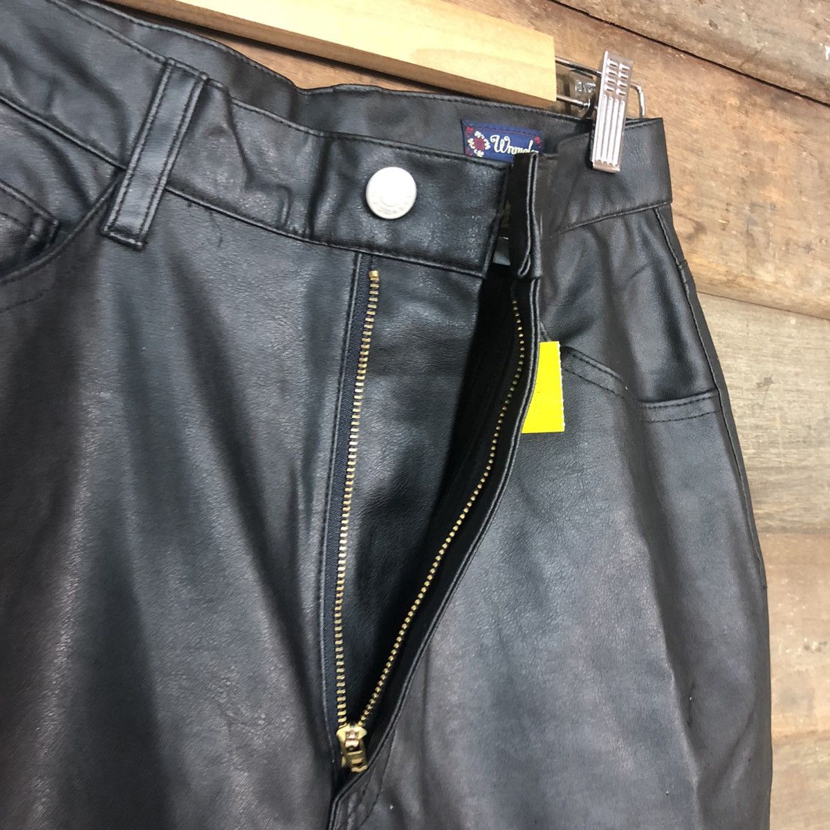 Leather DL Wrangler Black Straight synthetic Leather Pants #3366 Size 26" / US 2 / IT 38 - 7 Thumbnail