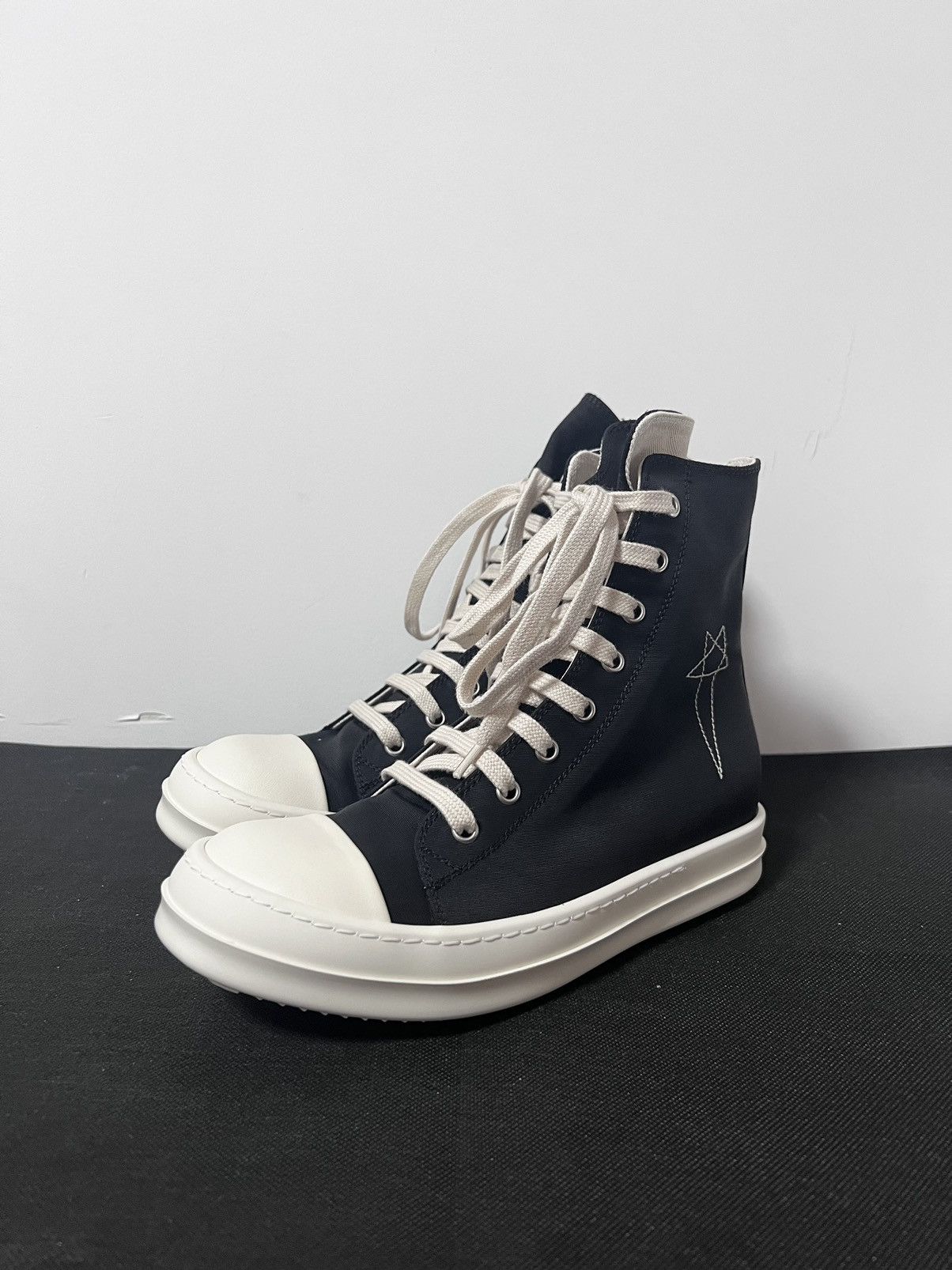 Rick Owens Drkshdw Rick owens drkshdw hexagram ramones high top sneakers sz36.5 Size US 6.5 / IT 36.5 - 2 Thumbnail