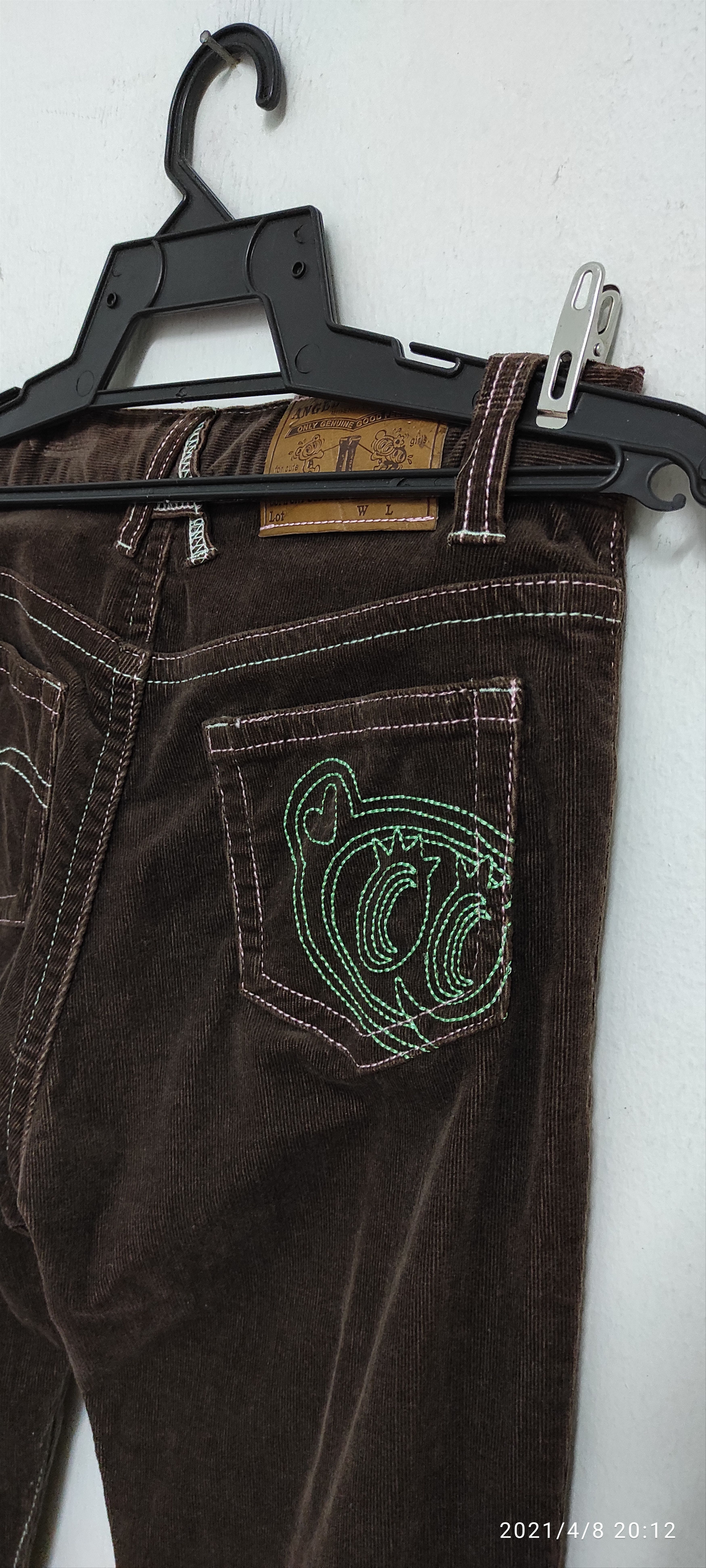 Angel Blue Archive Angel Blue Velvet Flair velvet embroidered jeans Size 27" / US 4 / IT 40 - 14 Thumbnail