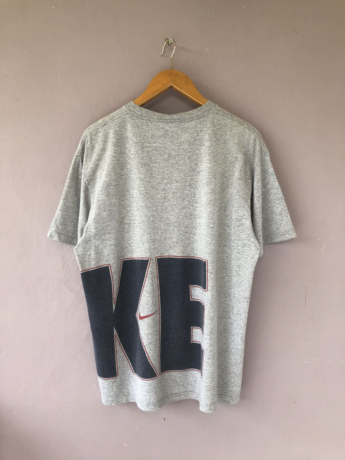 Nike Vintage 90s Nike Big Side Spellout T-Shirt Size US M / EU 48-50 / 2 - 2 Thumbnail