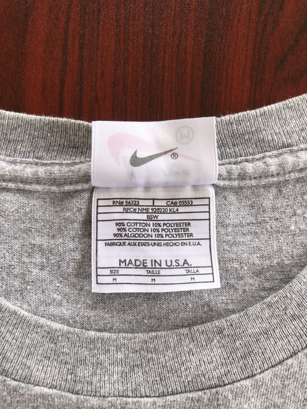 Nike Vintage 90s Nike Big Side Spellout T-Shirt Size US M / EU 48-50 / 2 - 4 Thumbnail