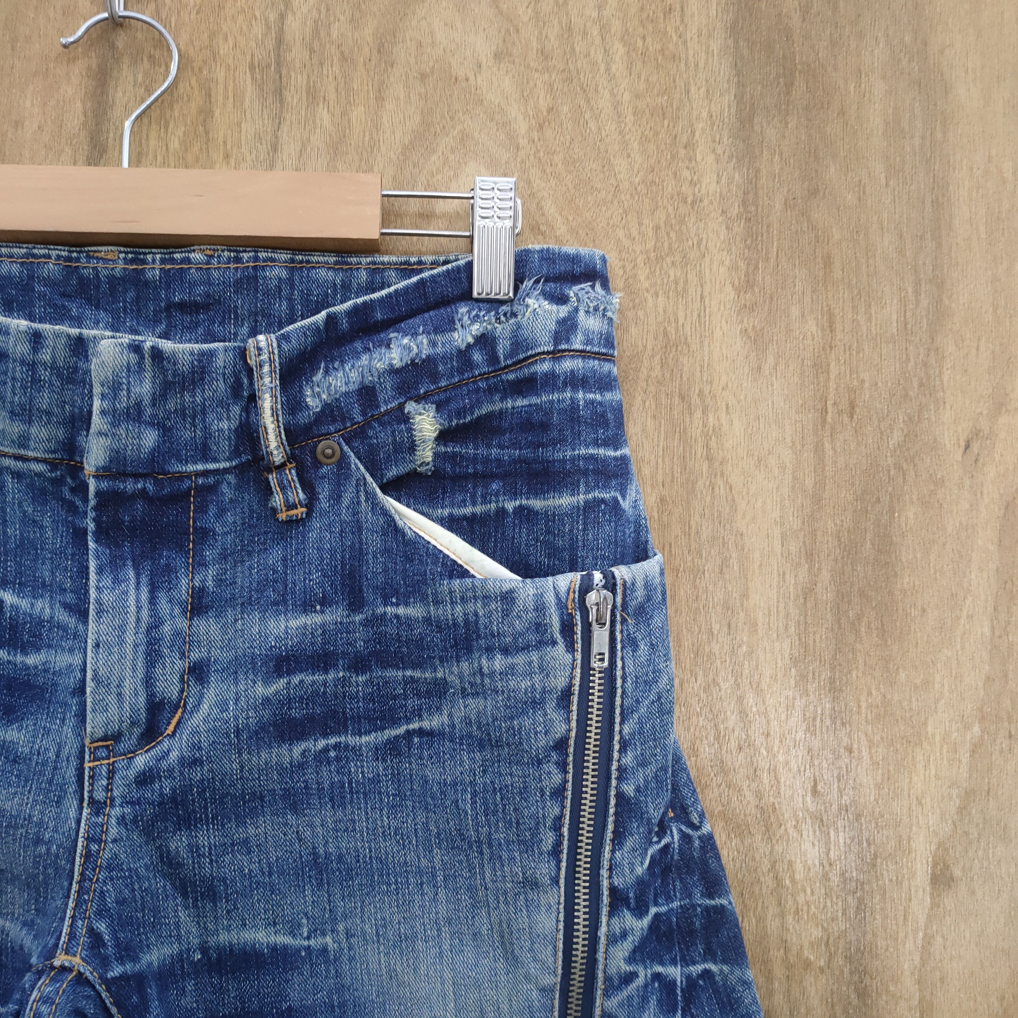 Japanese Brand DISTRESSED DENIM TETTSUP JEANS FADED RIPPED PANTS Size US 28 / EU 44 - 8 Thumbnail