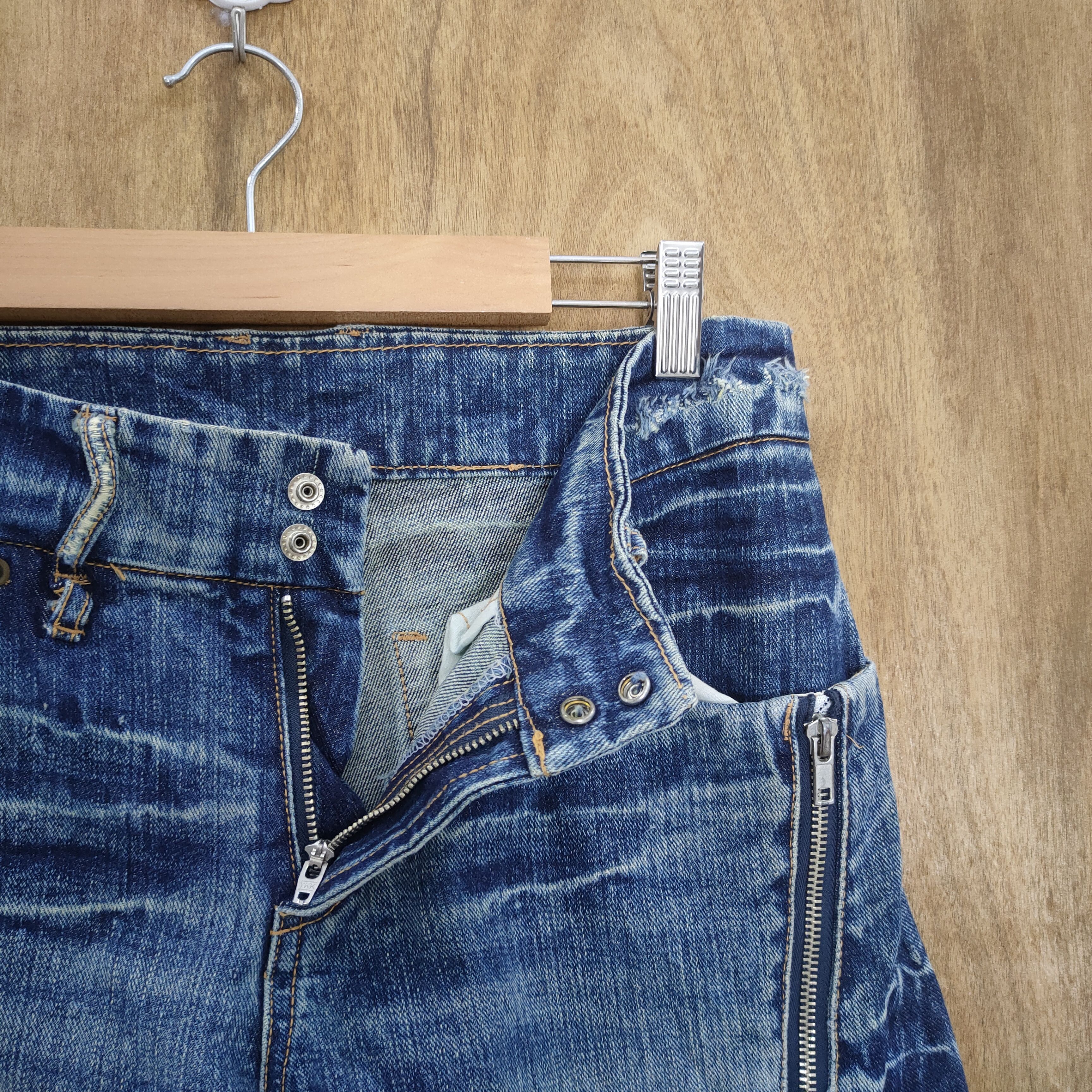 Japanese Brand DISTRESSED DENIM TETTSUP JEANS FADED RIPPED PANTS Size US 28 / EU 44 - 12 Thumbnail
