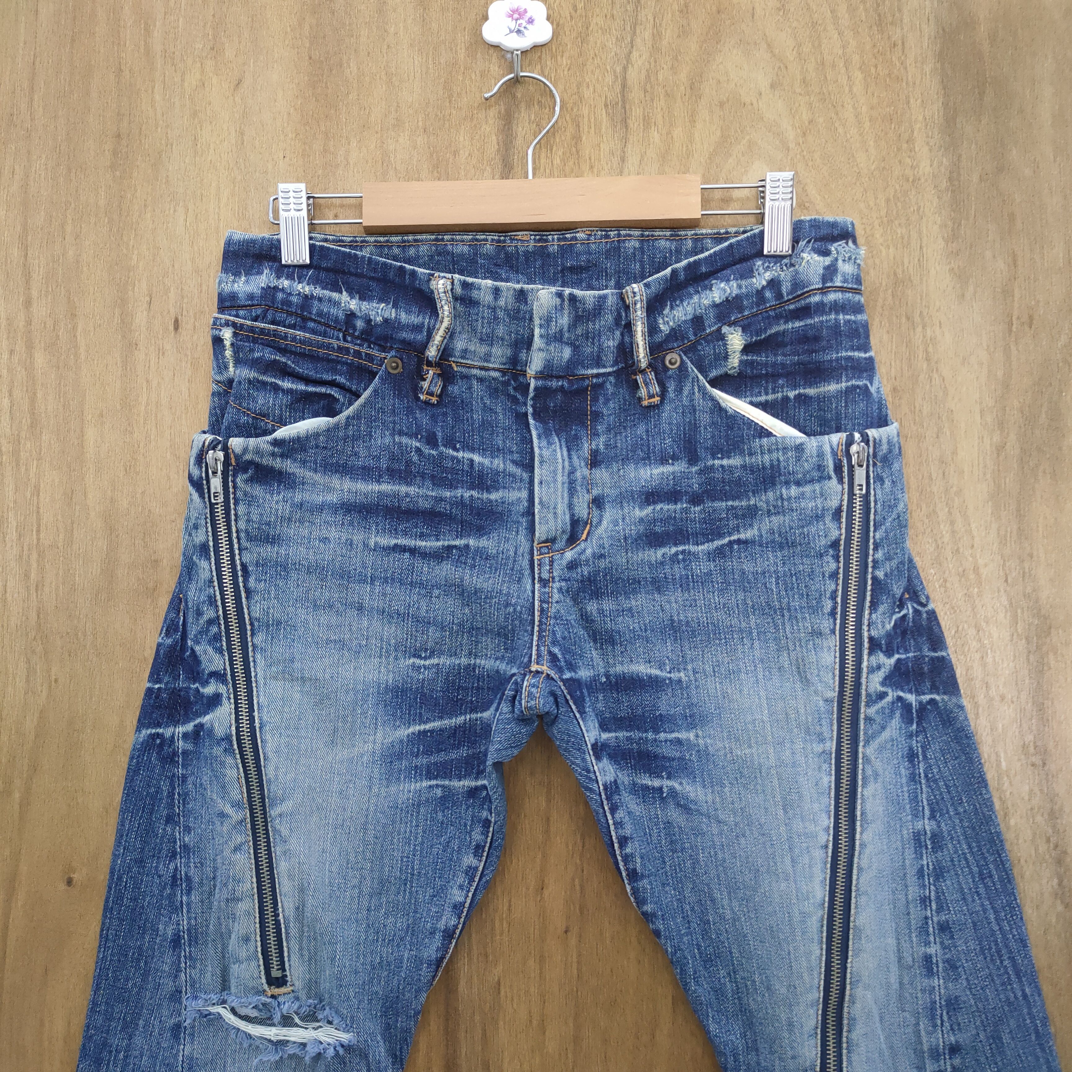 Japanese Brand DISTRESSED DENIM TETTSUP JEANS FADED RIPPED PANTS Size US 28 / EU 44 - 4 Thumbnail