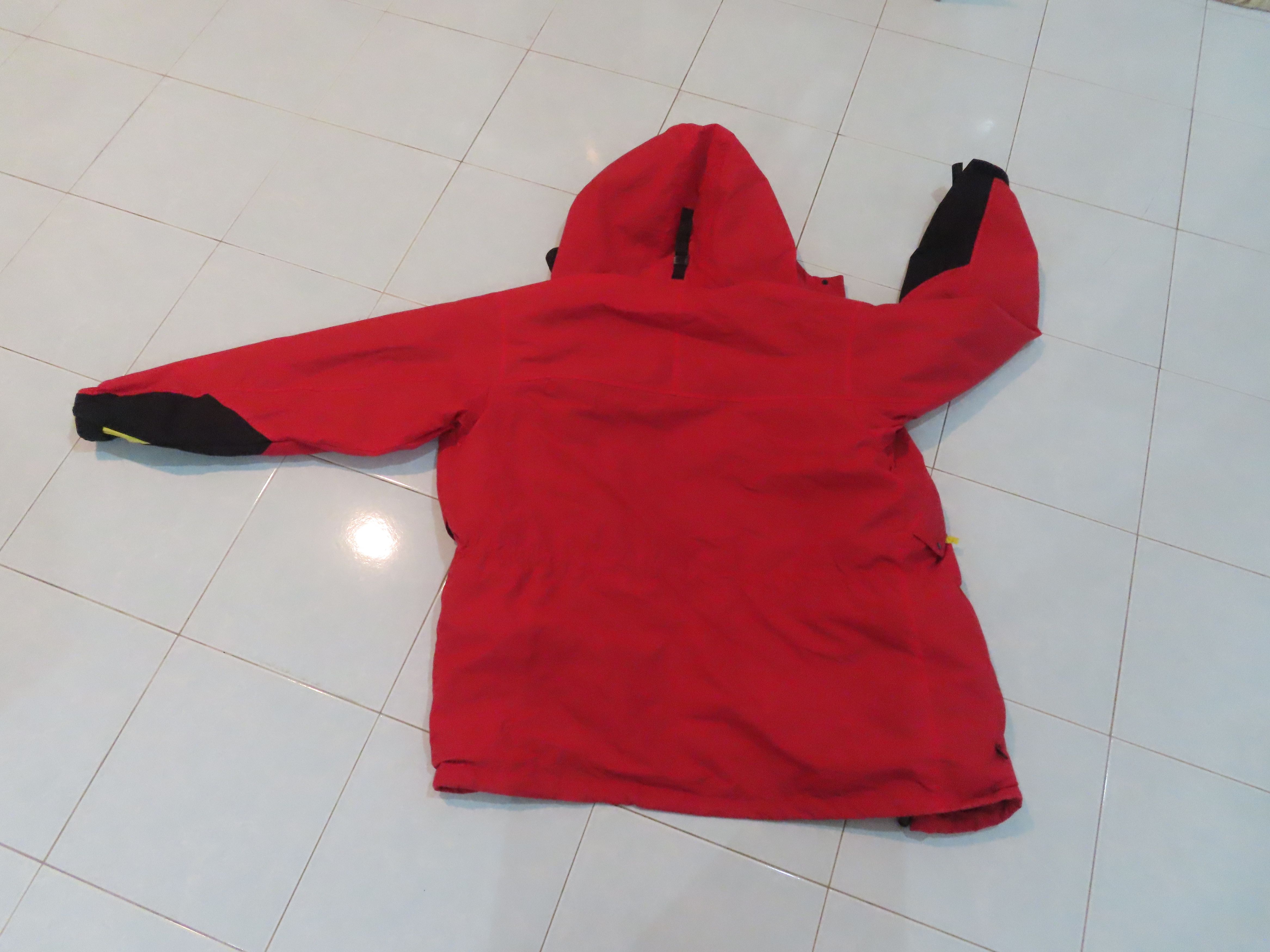 Marlboro Adventure Team VINTAGE 90s MARLBORO ADVENTURE TEAM HARDSHELL Size US L / EU 52-54 / 3 - 8 Thumbnail