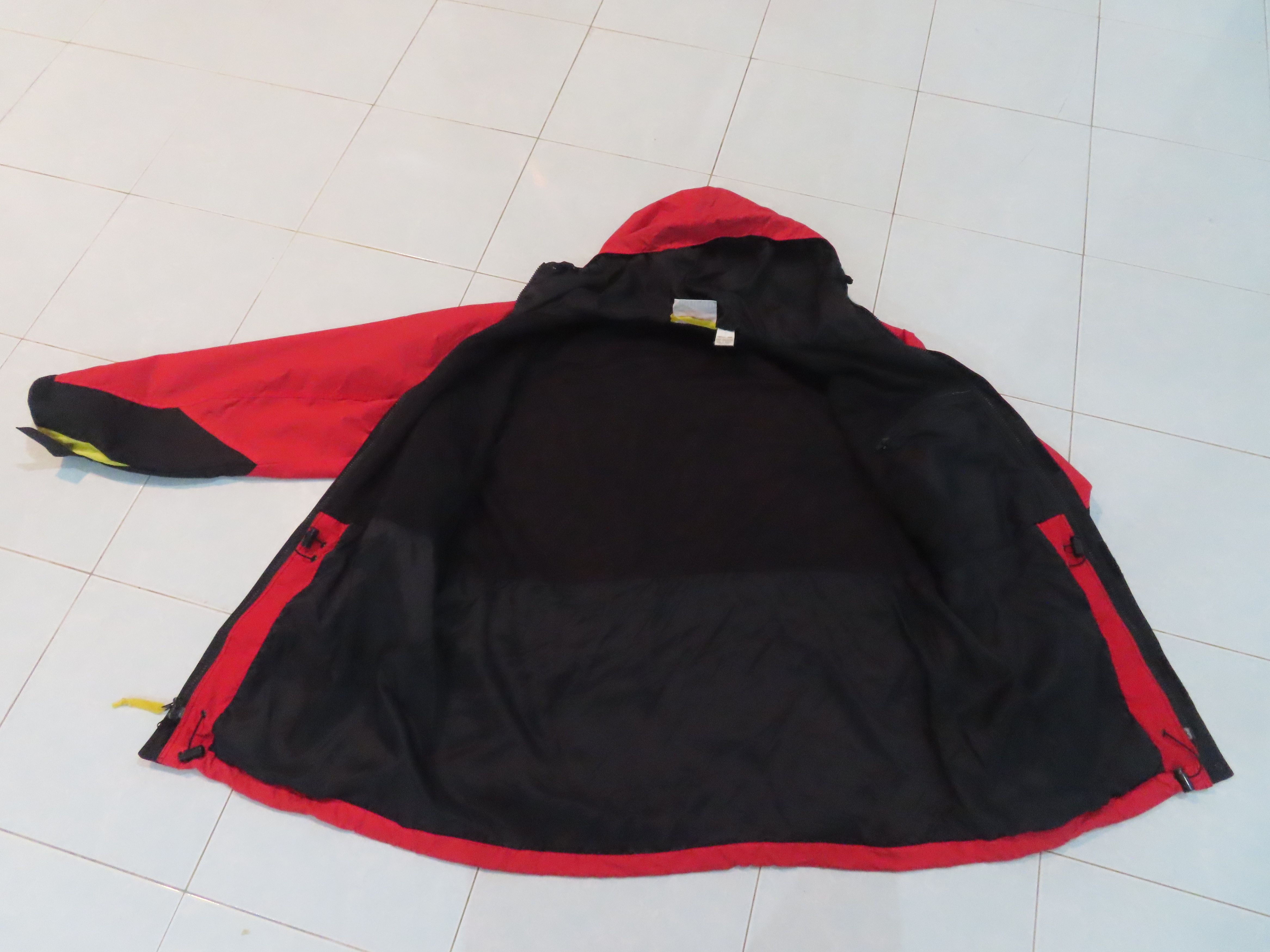 Marlboro Adventure Team VINTAGE 90s MARLBORO ADVENTURE TEAM HARDSHELL Size US L / EU 52-54 / 3 - 9 Thumbnail