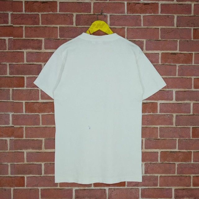Helly Hansen Vintage Helly Hansen Sports Gear Colurful Logo T-shirt Size US L / EU 52-54 / 3 - 2 Thumbnail