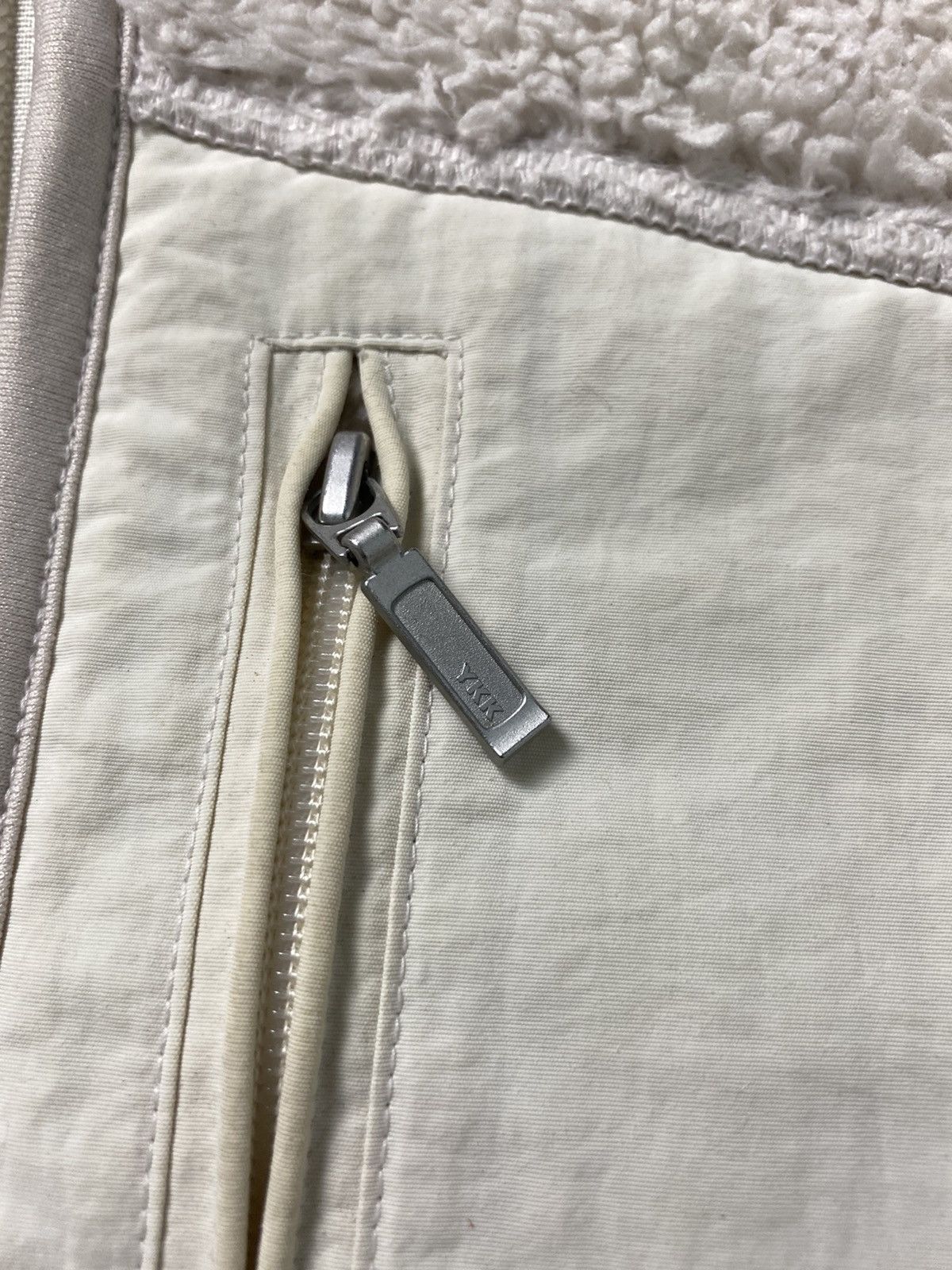 Japanese Brand × Uniqlo Bulky Fleece Uniqlo Sweater Jacket Nice Design Size US L / EU 52-54 / 3 - 5 Thumbnail