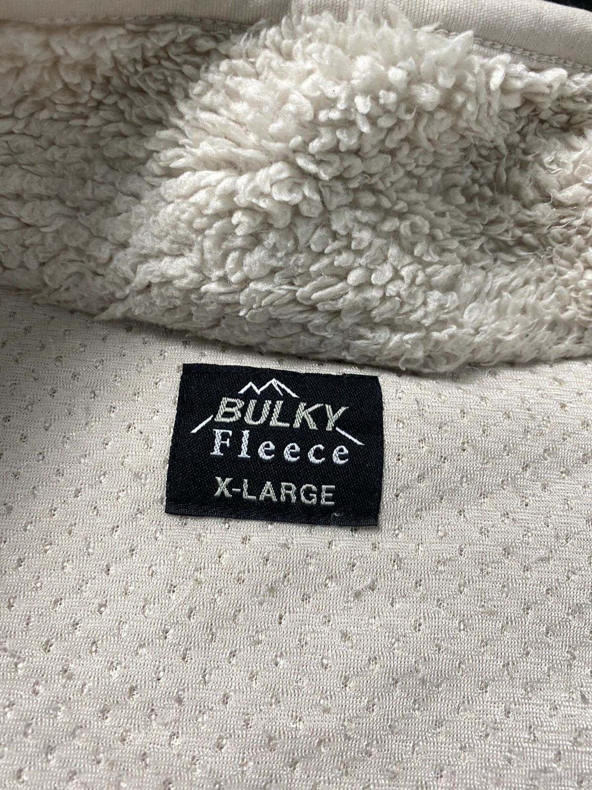 Japanese Brand × Uniqlo Bulky Fleece Uniqlo Sweater Jacket Nice Design Size US L / EU 52-54 / 3 - 10 Thumbnail