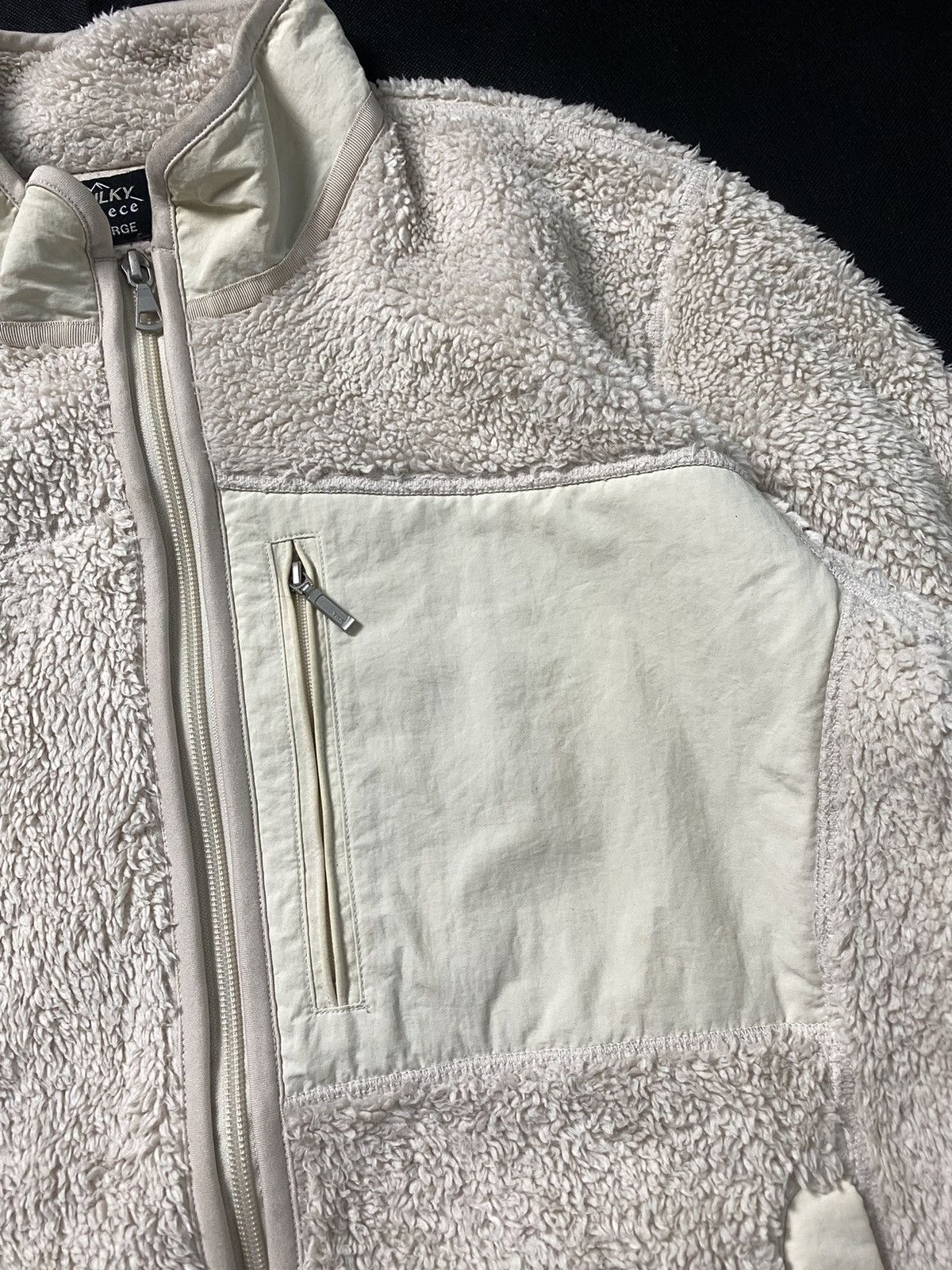 Japanese Brand × Uniqlo Bulky Fleece Uniqlo Sweater Jacket Nice Design Size US L / EU 52-54 / 3 - 4 Thumbnail