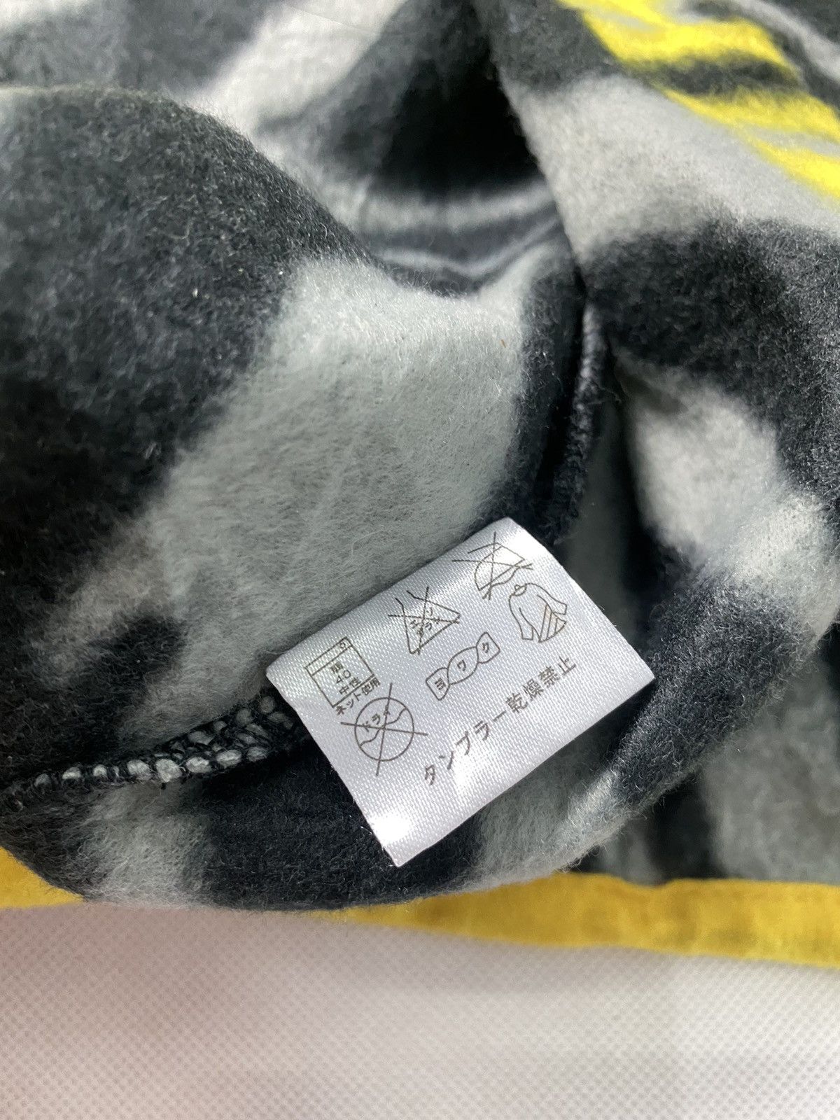 Japanese Brand × Vintage Hanshin Tigers Vest Nice Design Size US M / EU 48-50 / 2 - 7 Thumbnail