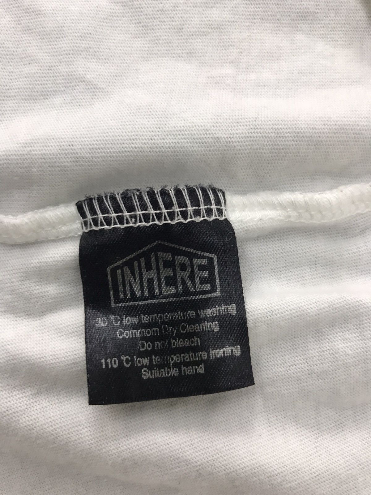 Japanese Brand Vintage Neos Inhere Queen of London New York Paris 2002 Tee Size L / US 10 / IT 46 - 6 Thumbnail