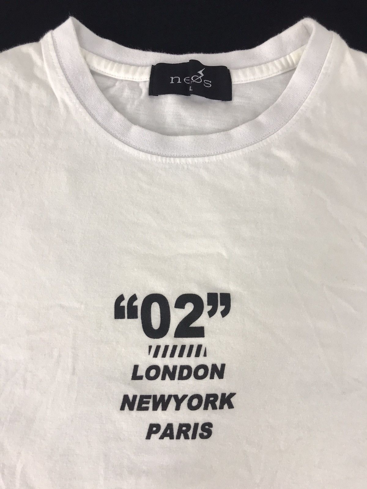 Japanese Brand Vintage Neos Inhere Queen of London New York Paris 2002 Tee Size L / US 10 / IT 46 - 4 Thumbnail